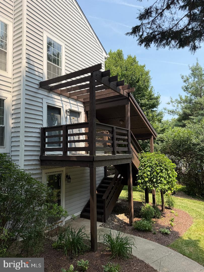 OAKTON TERRACE - Residential