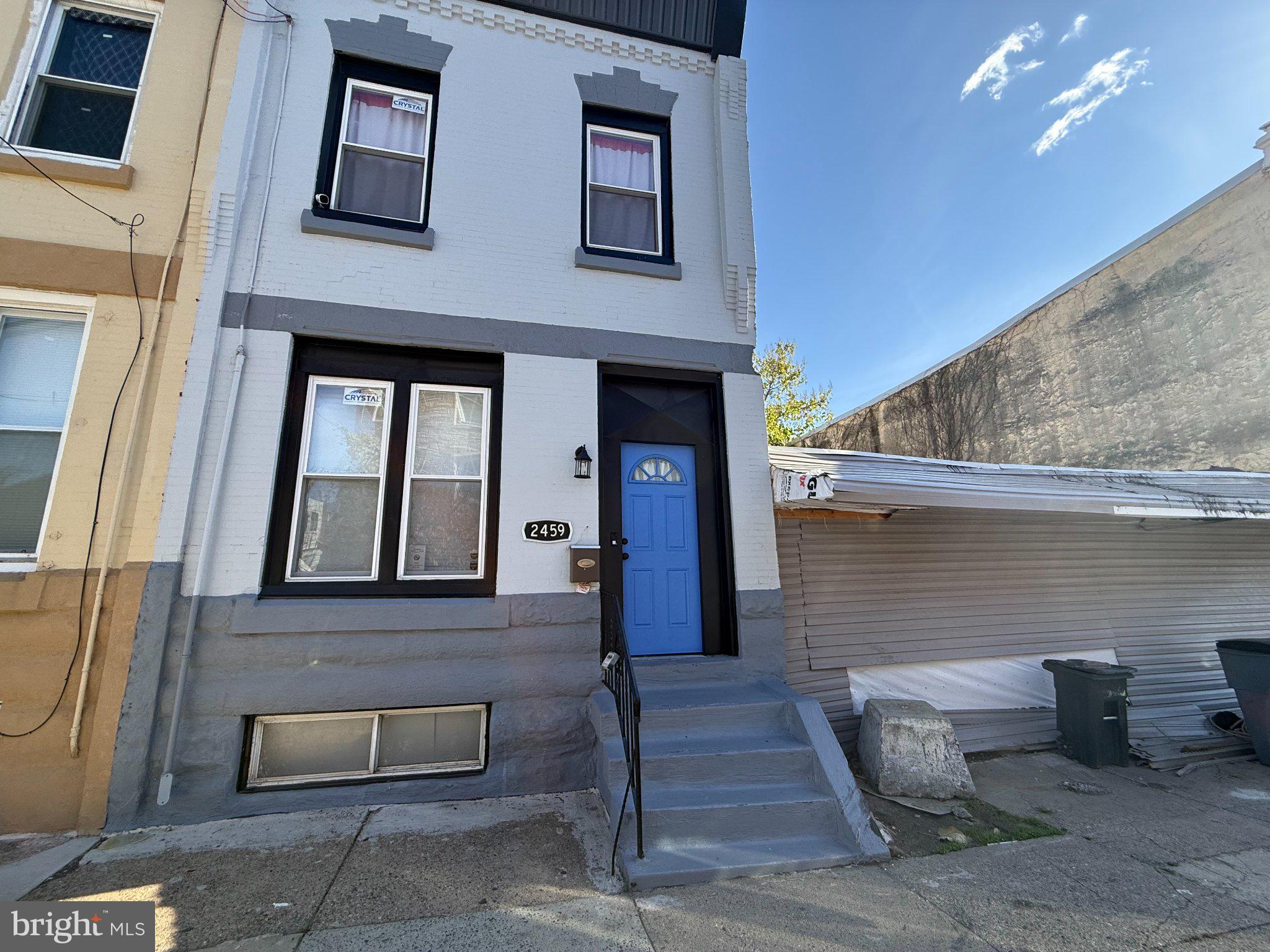 STRAWBERRY MANSION - Residential