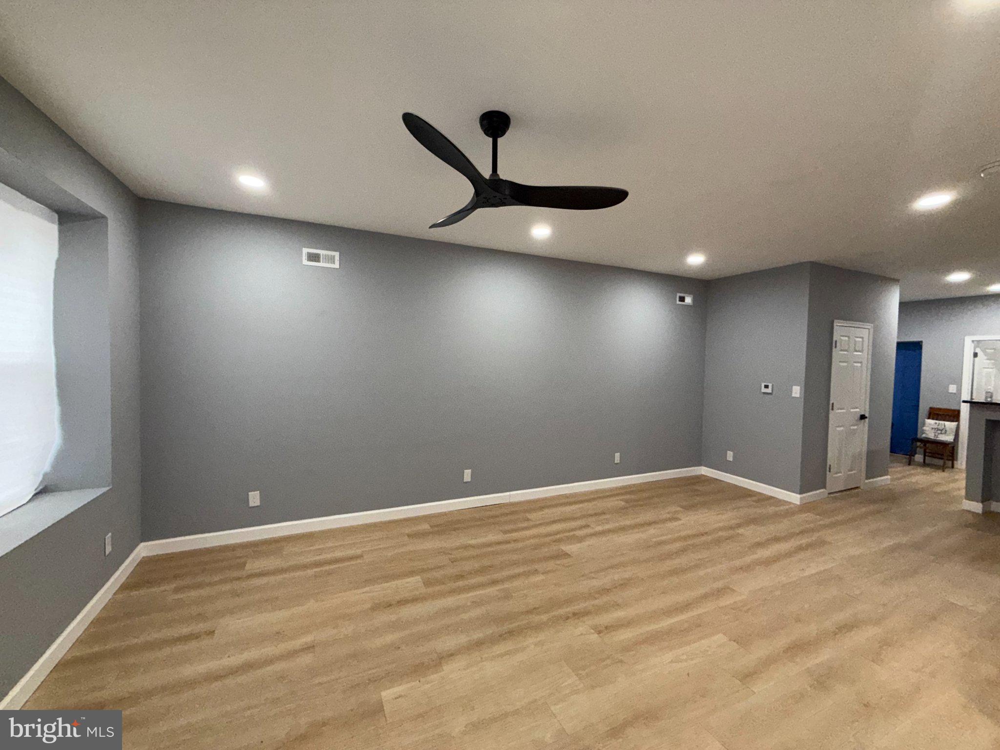 STRAWBERRY MANSION - Residential