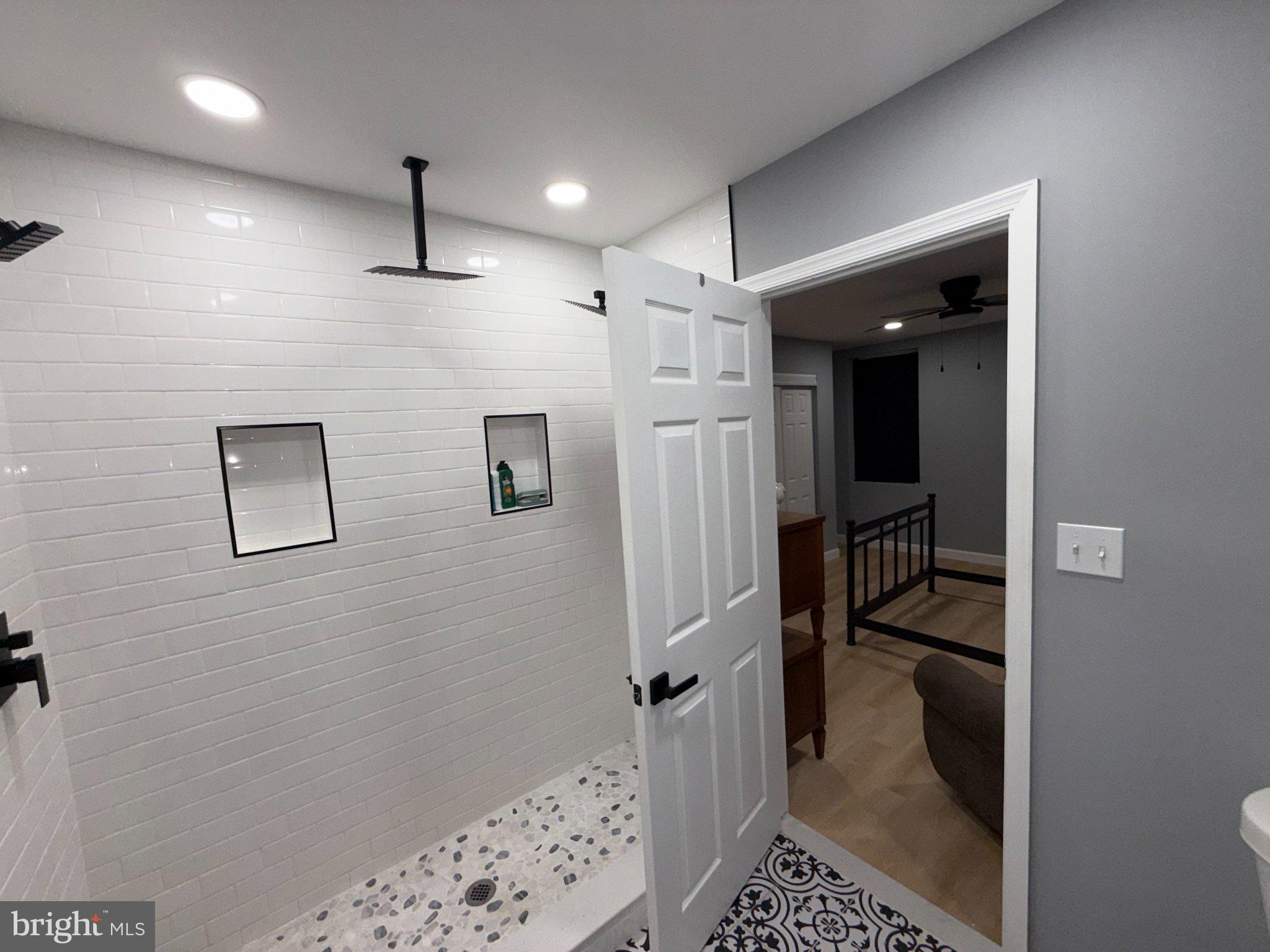 STRAWBERRY MANSION - Residential