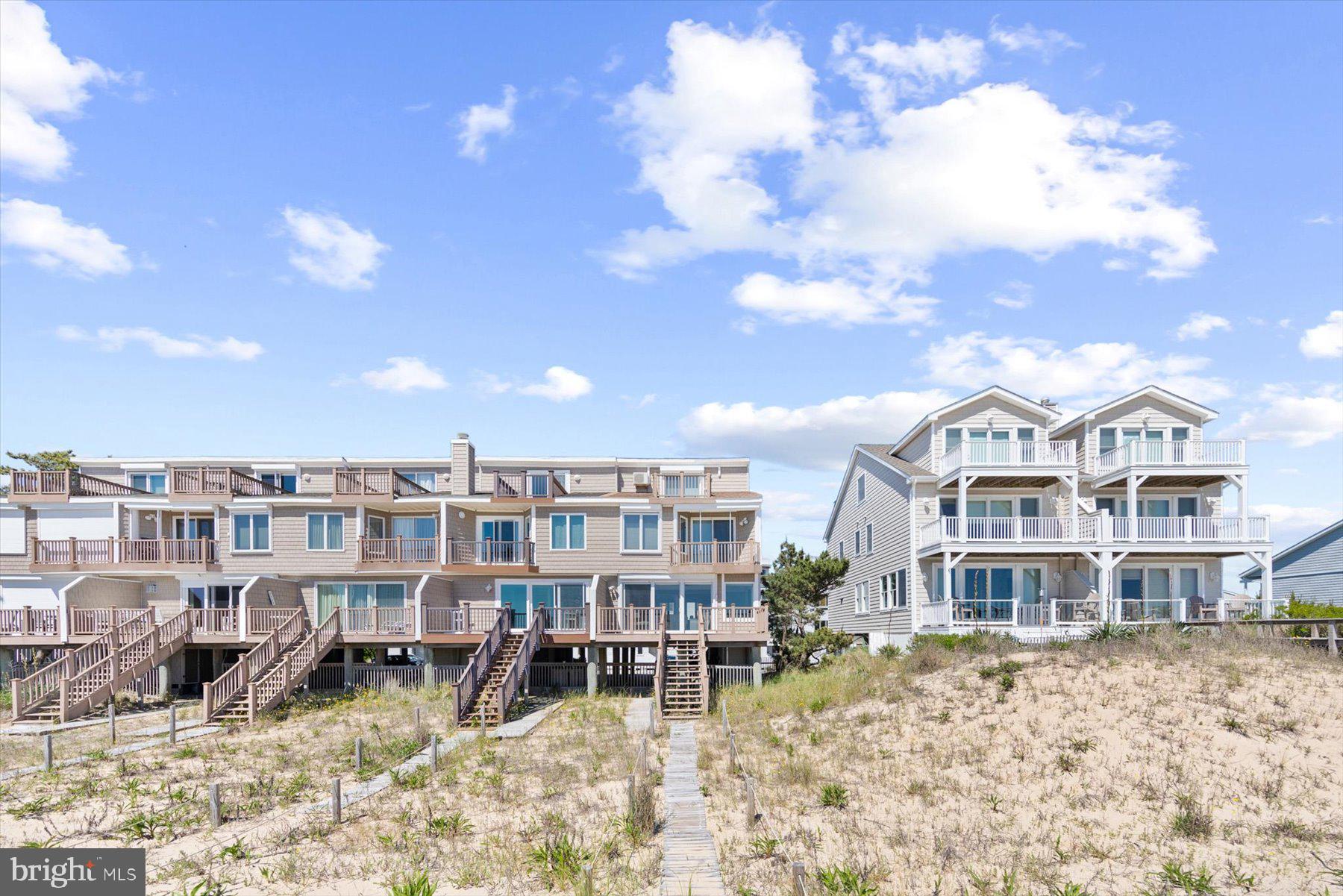 TOWER SHORES - Residential