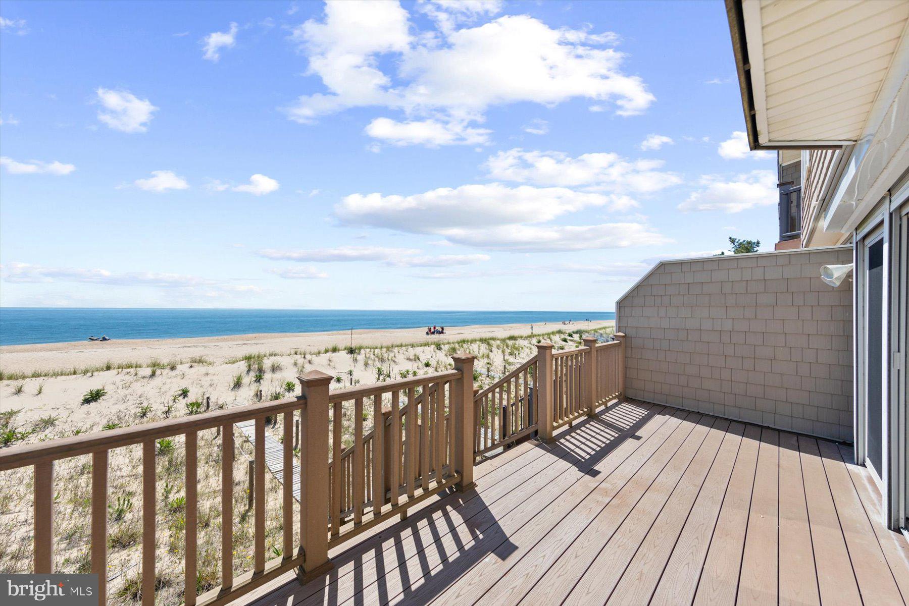 TOWER SHORES - Residential