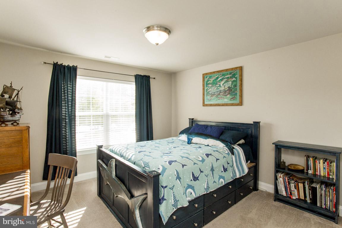 OAKLAND HALL - Residential