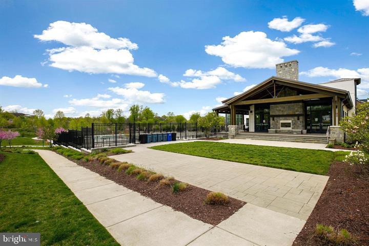 CROWN FARM - Residential Lease