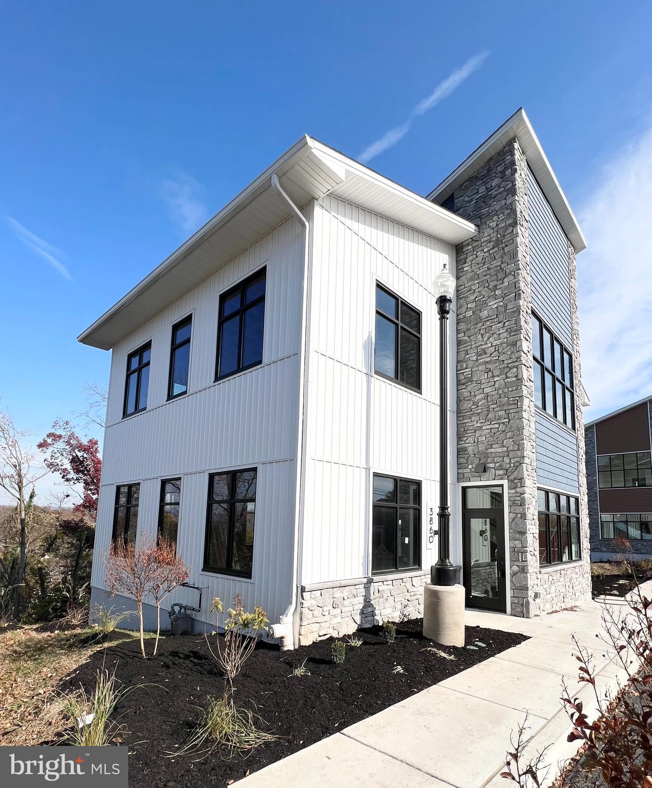 CAMP HILL - Commercial Sale