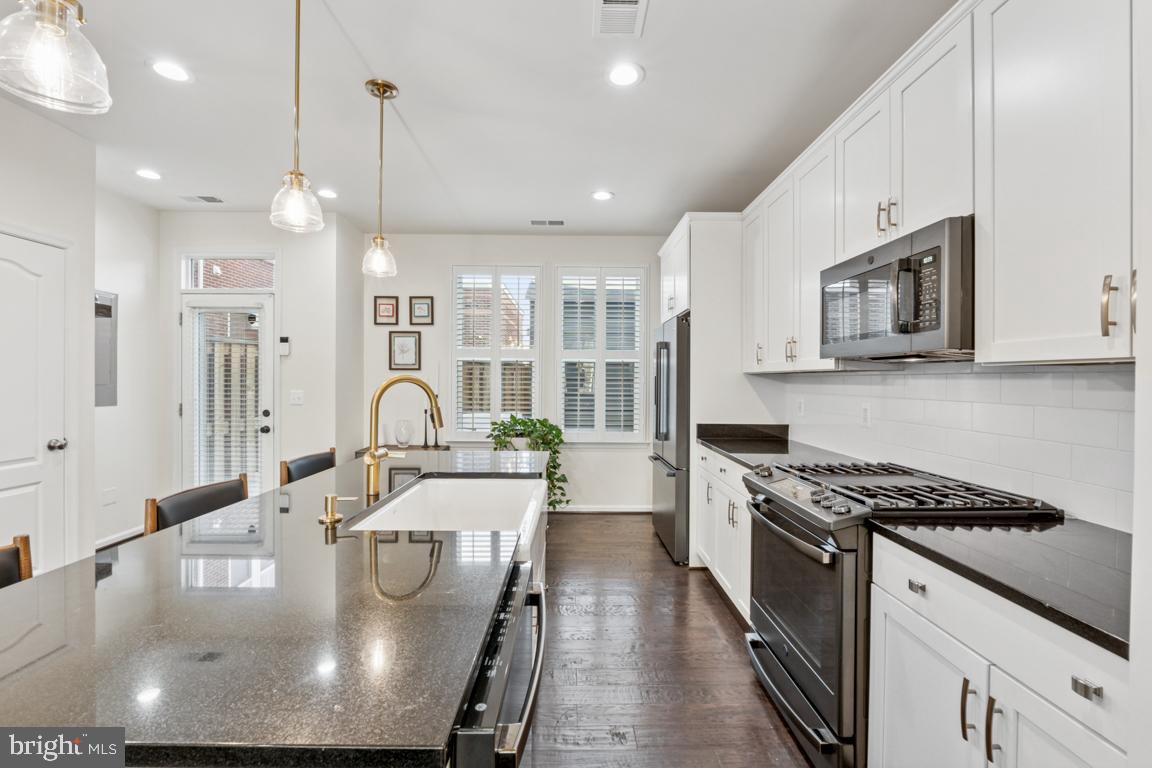 OLD TOWN MANASSAS - Residential