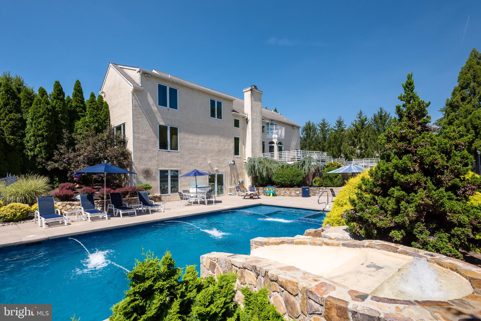 COUNTRYVIEW - Residential