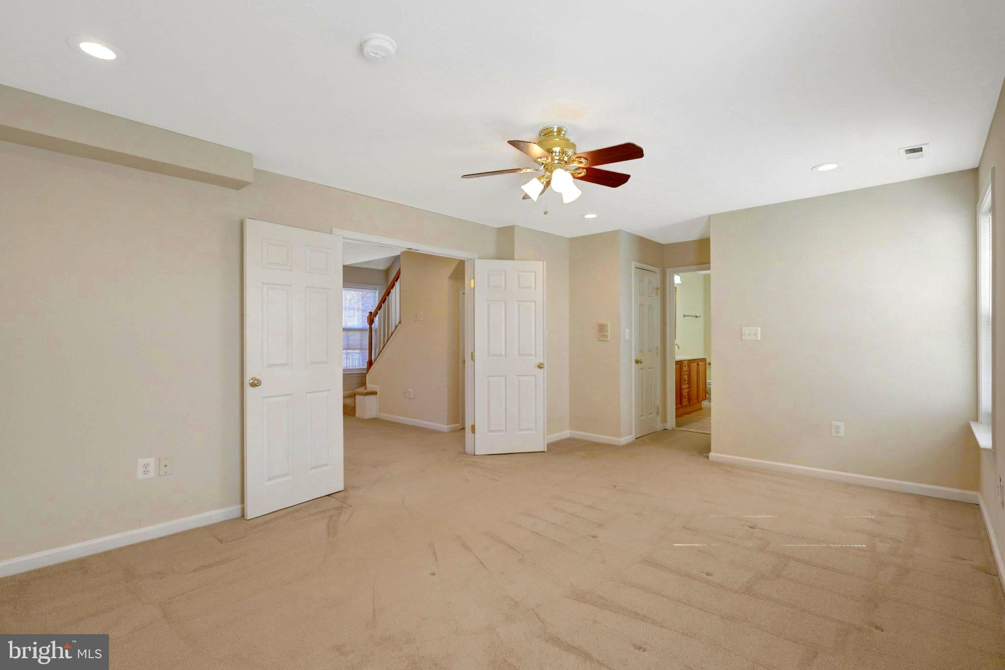 LOISDALE ESTATES - Residential Lease