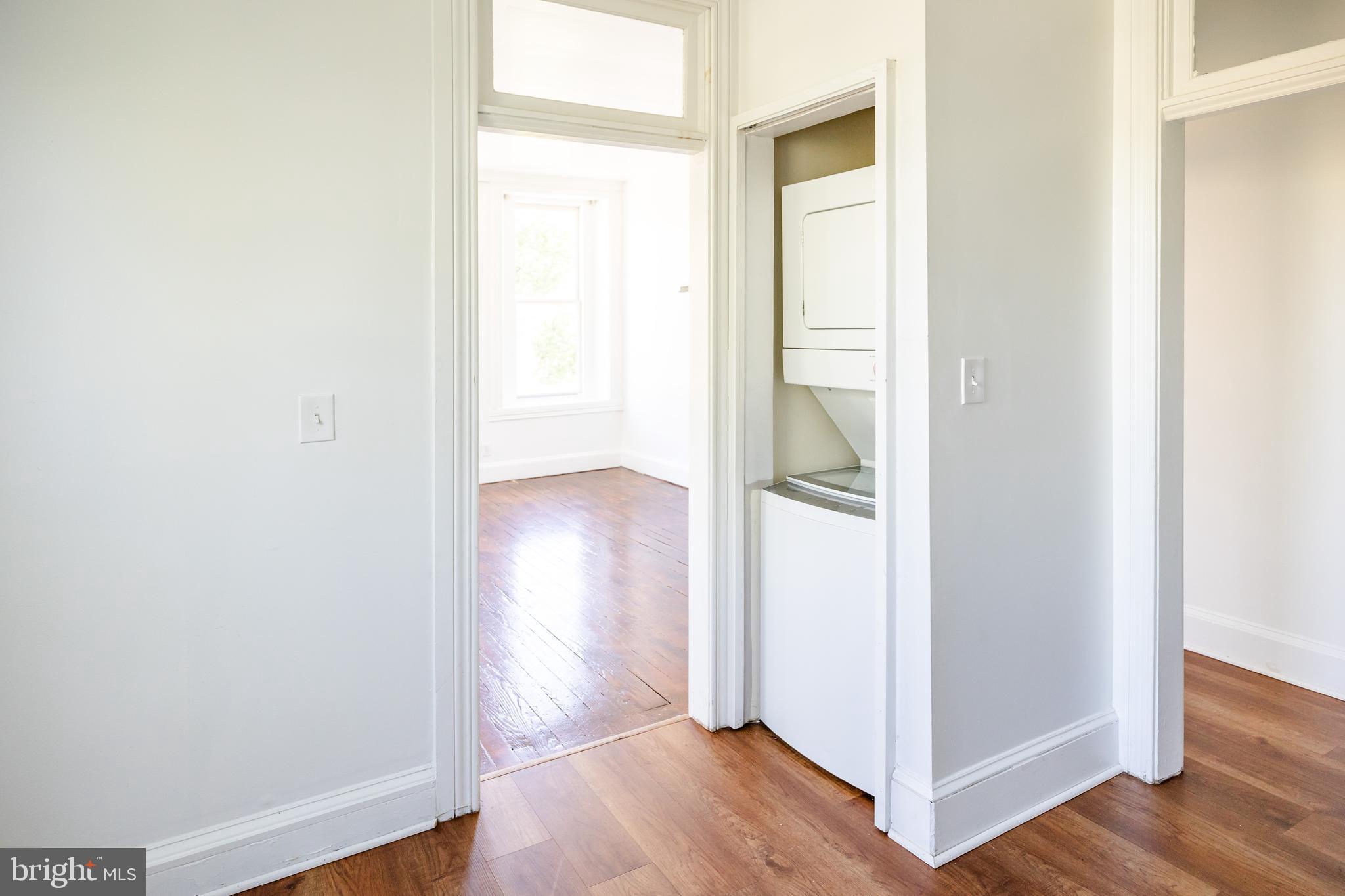 HOLLINS MARKET - Residential Lease