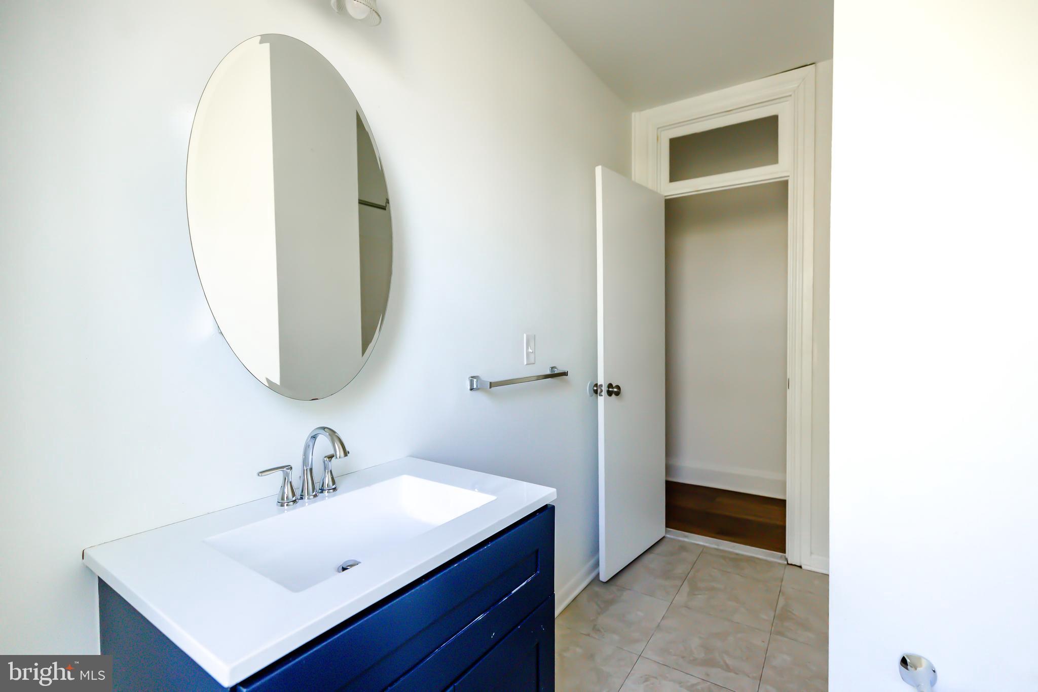 HOLLINS MARKET - Residential Lease