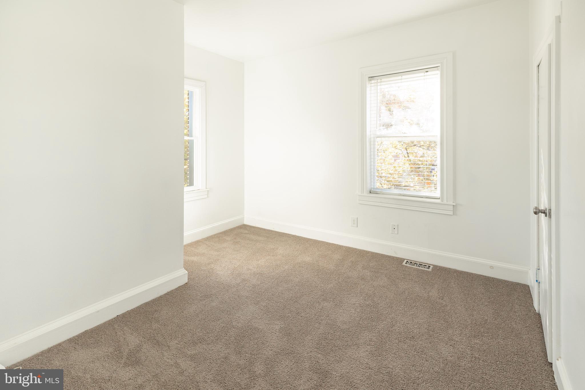 HOLLINS MARKET - Residential Lease