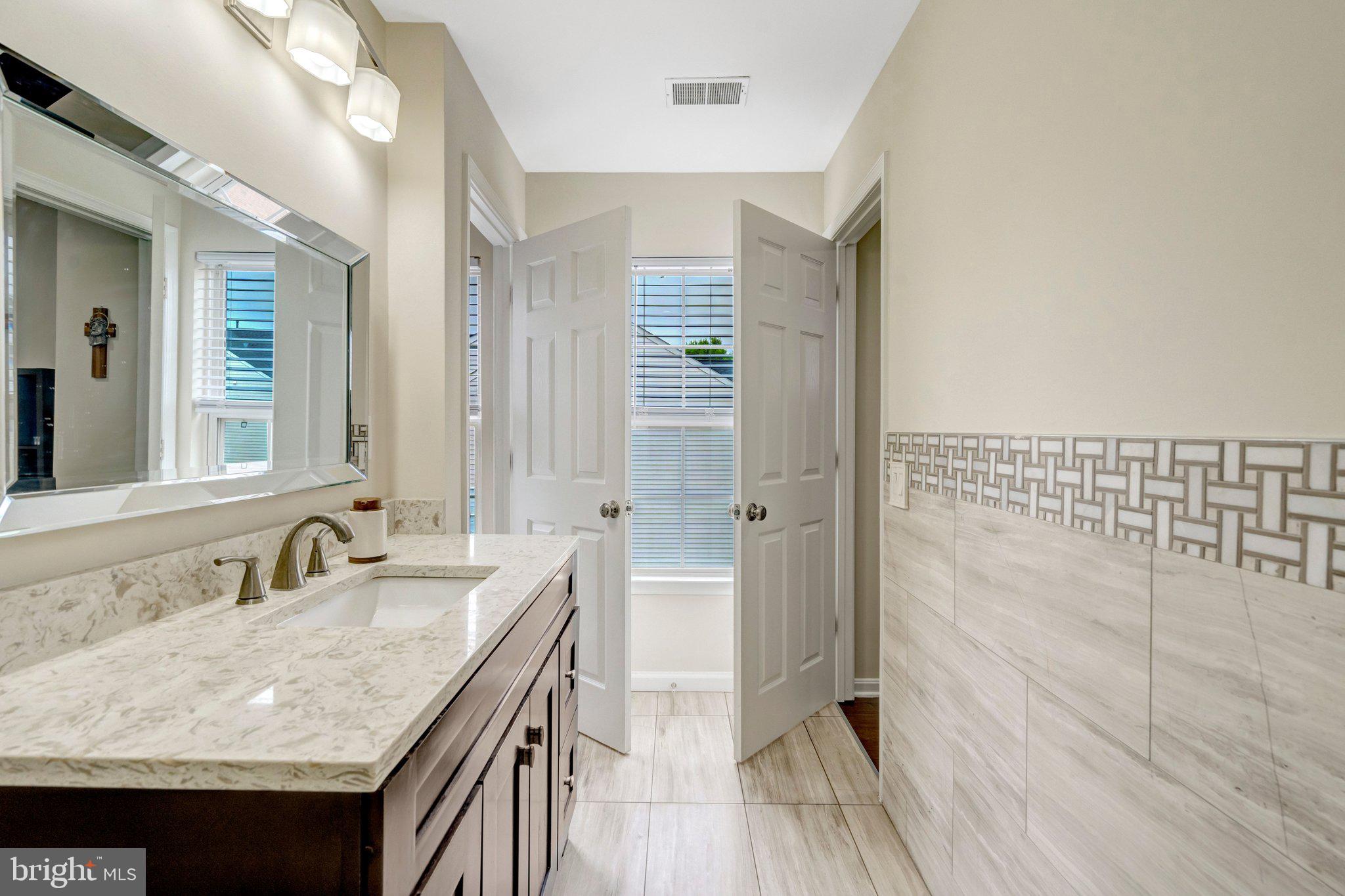 ROCKLAND VILLAGE - Residential