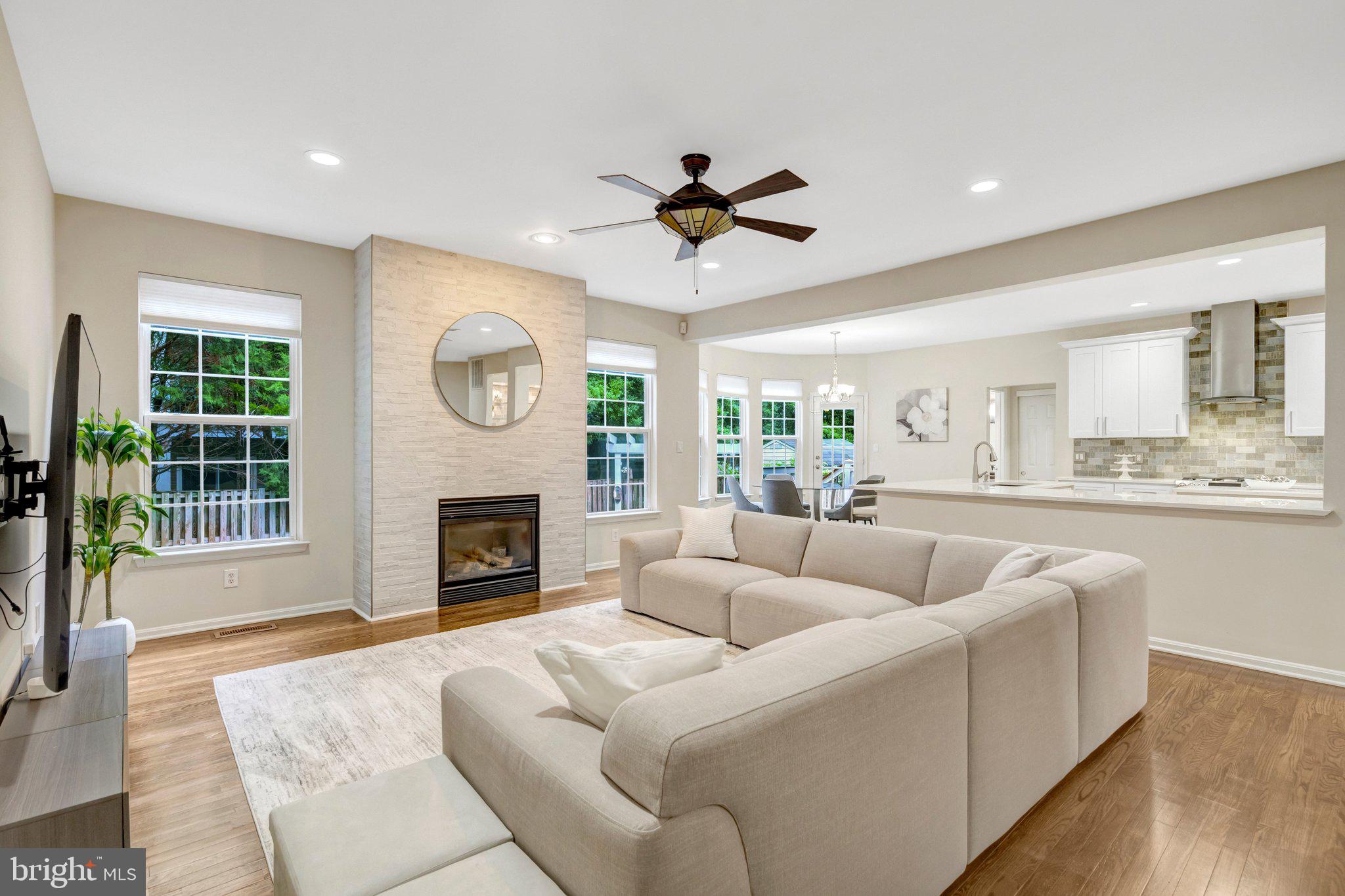 ROCKLAND VILLAGE - Residential