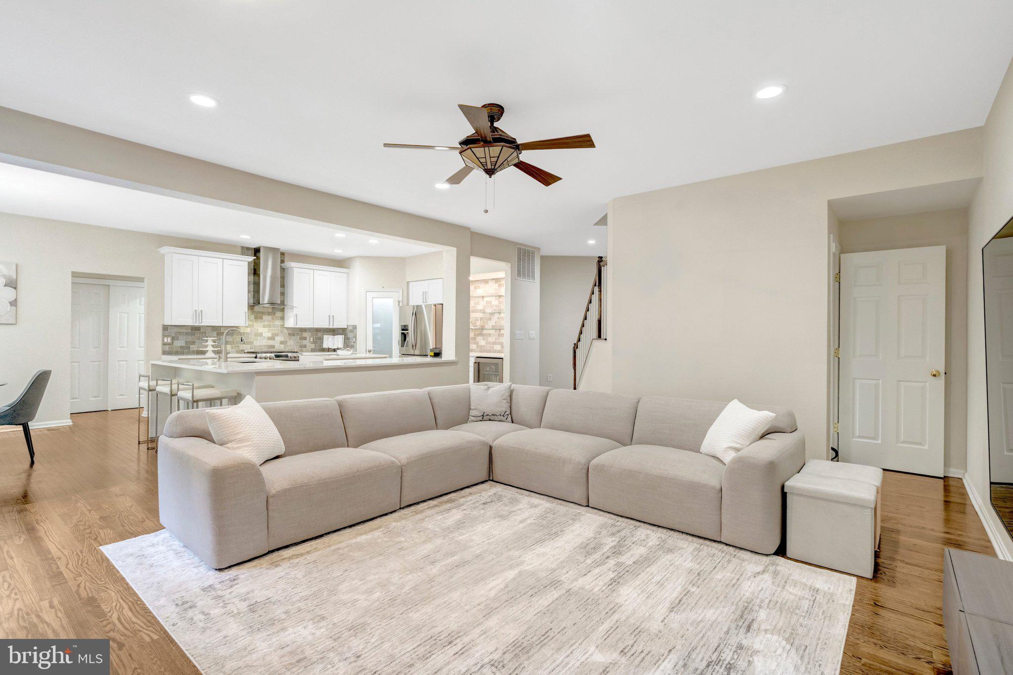 ROCKLAND VILLAGE - Residential