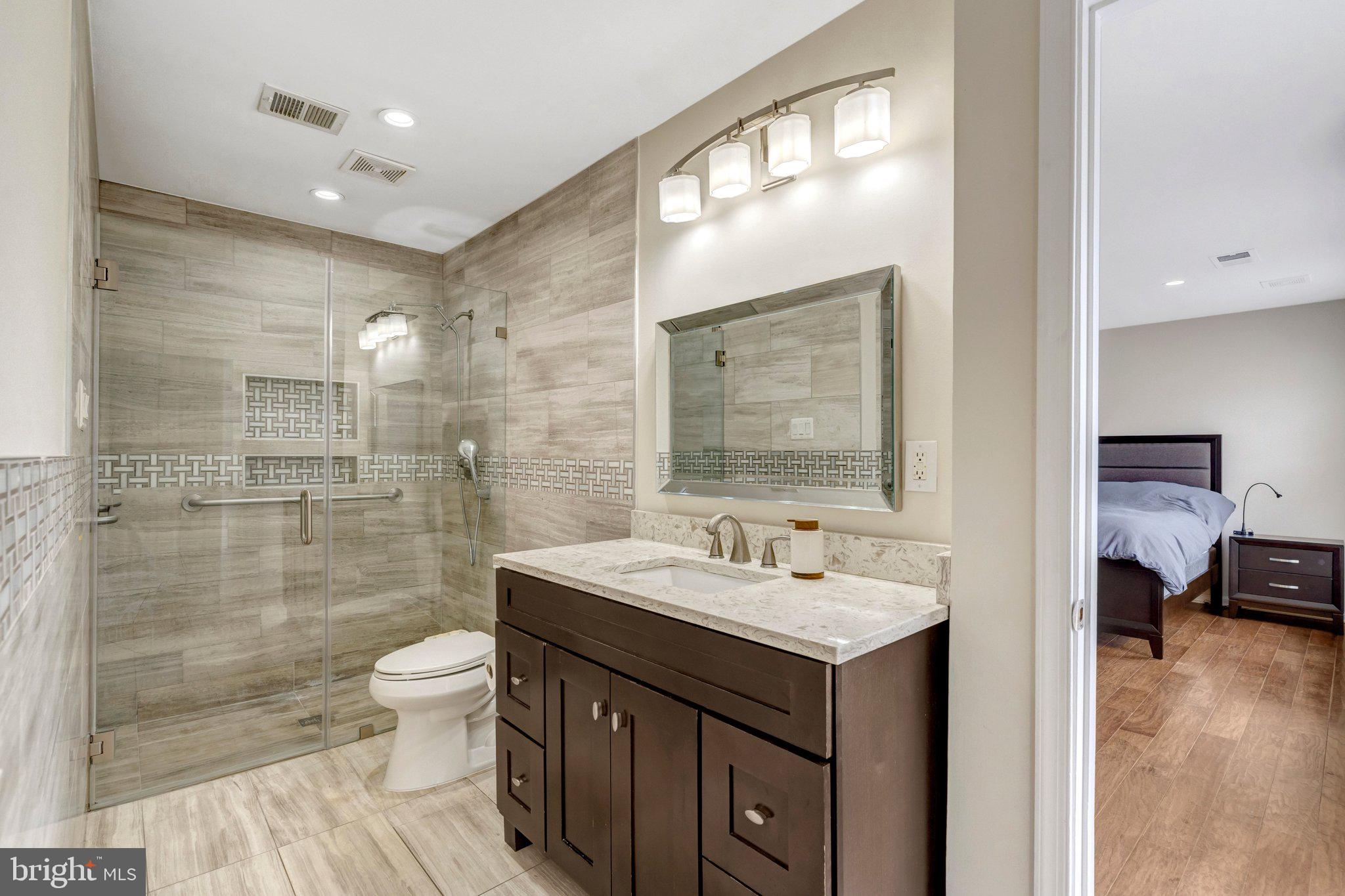 ROCKLAND VILLAGE - Residential