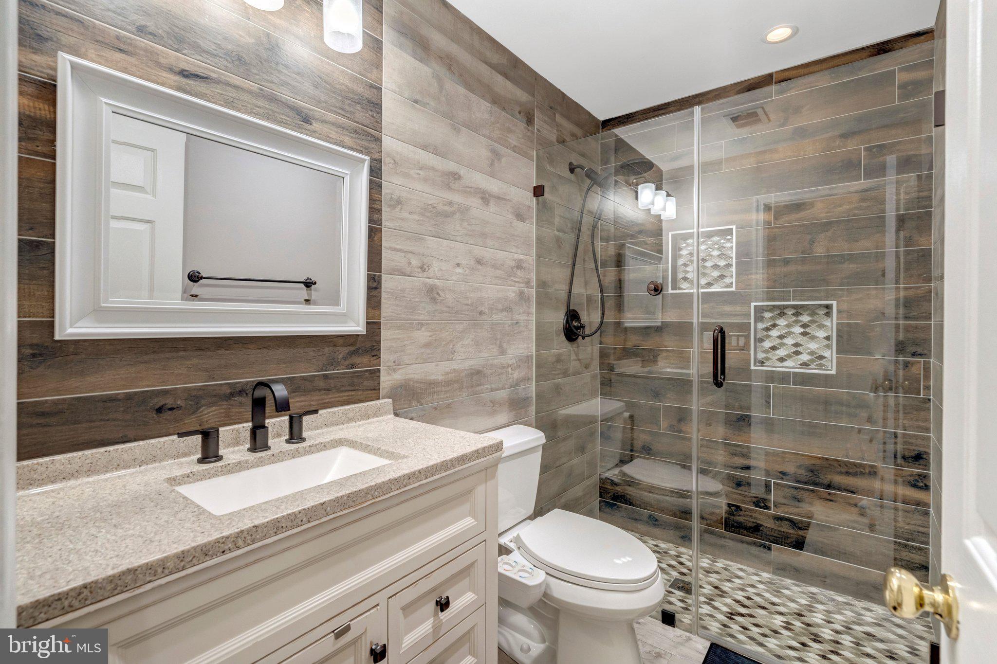 ROCKLAND VILLAGE - Residential