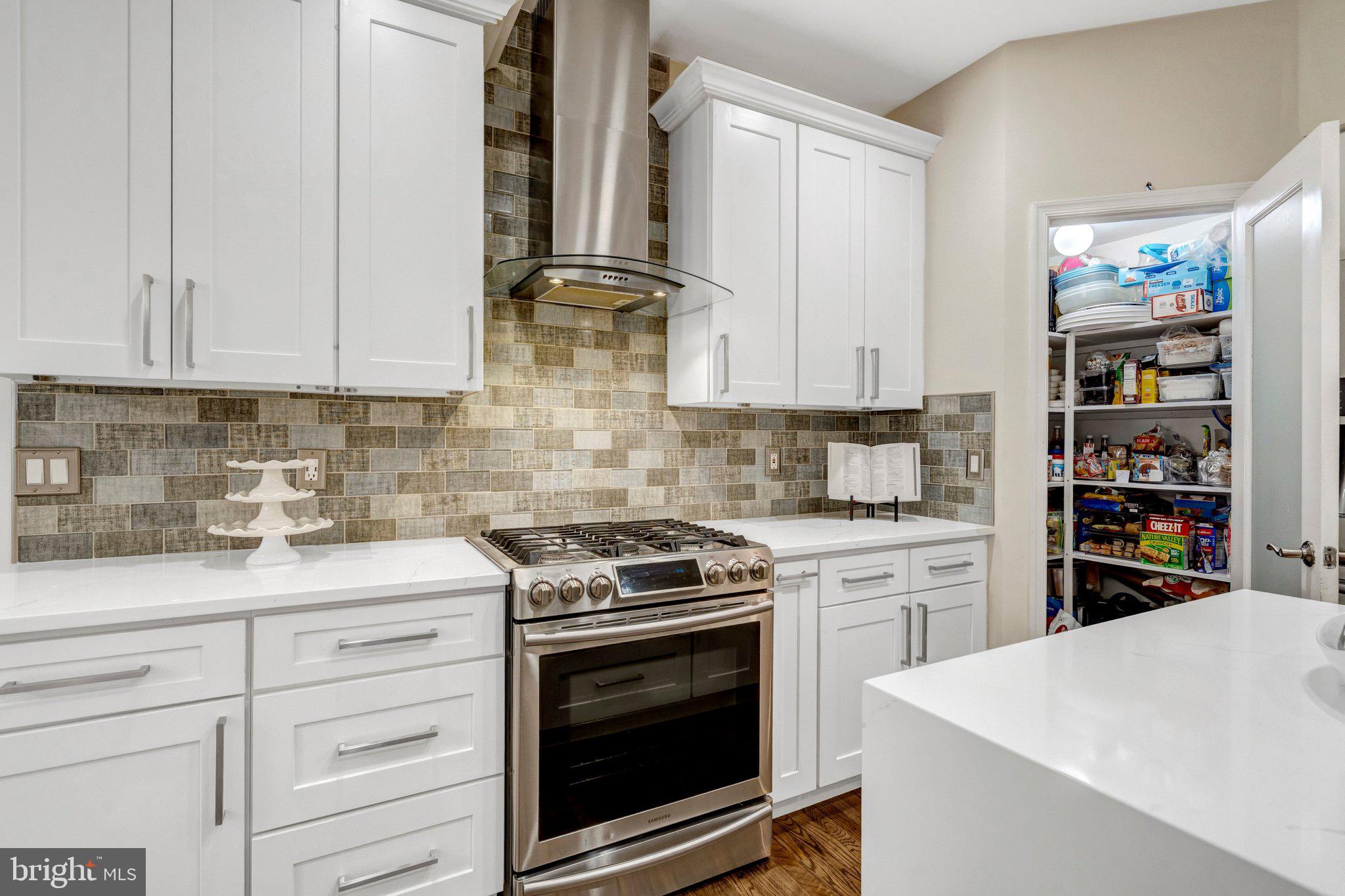 ROCKLAND VILLAGE - Residential