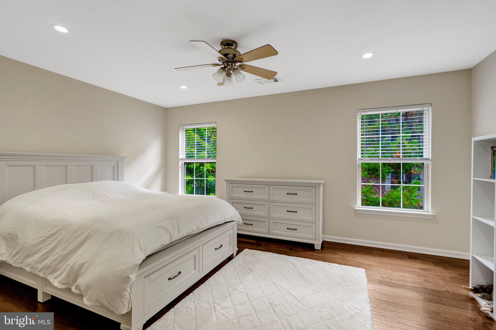 ROCKLAND VILLAGE - Residential