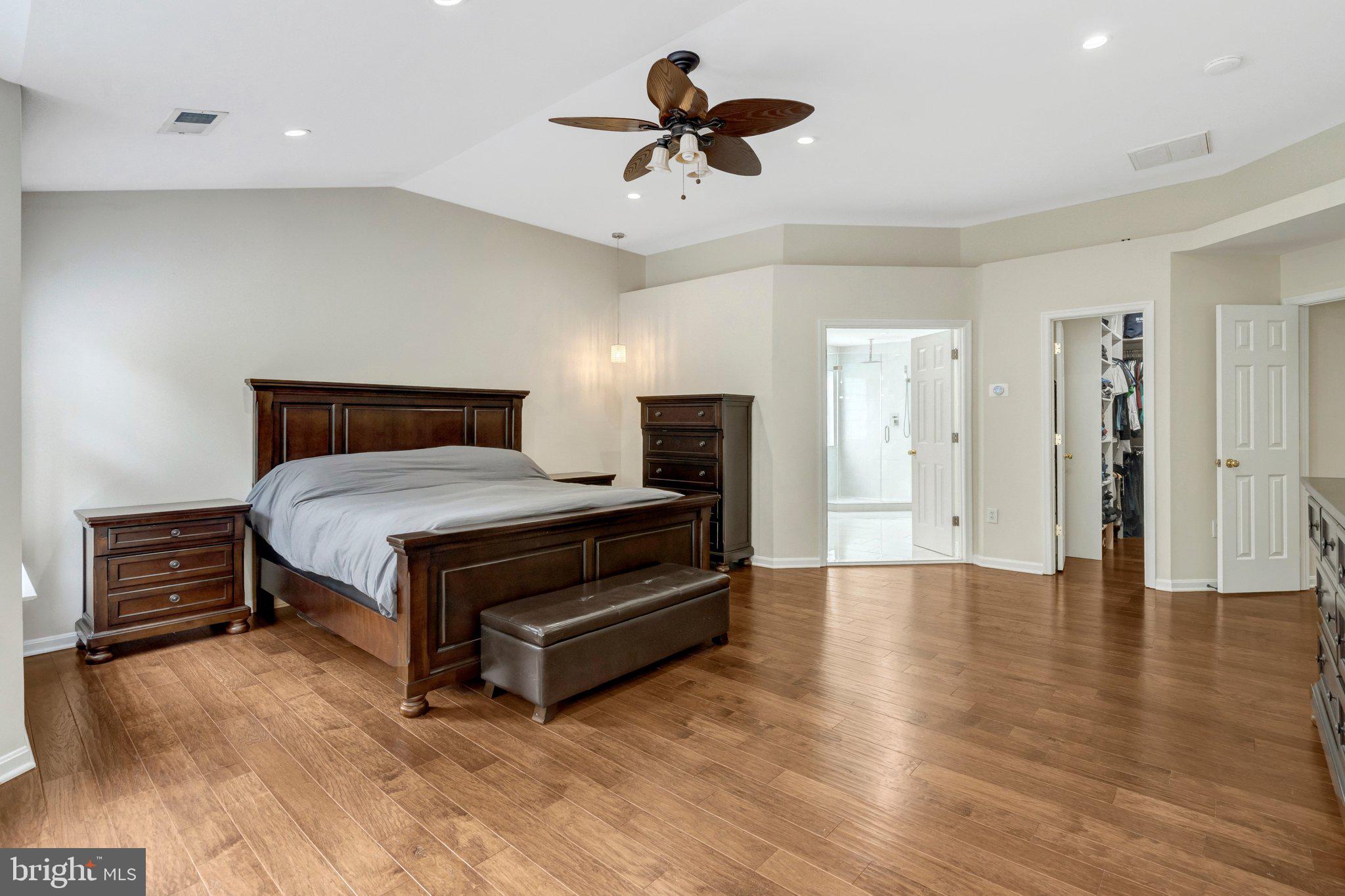 ROCKLAND VILLAGE - Residential