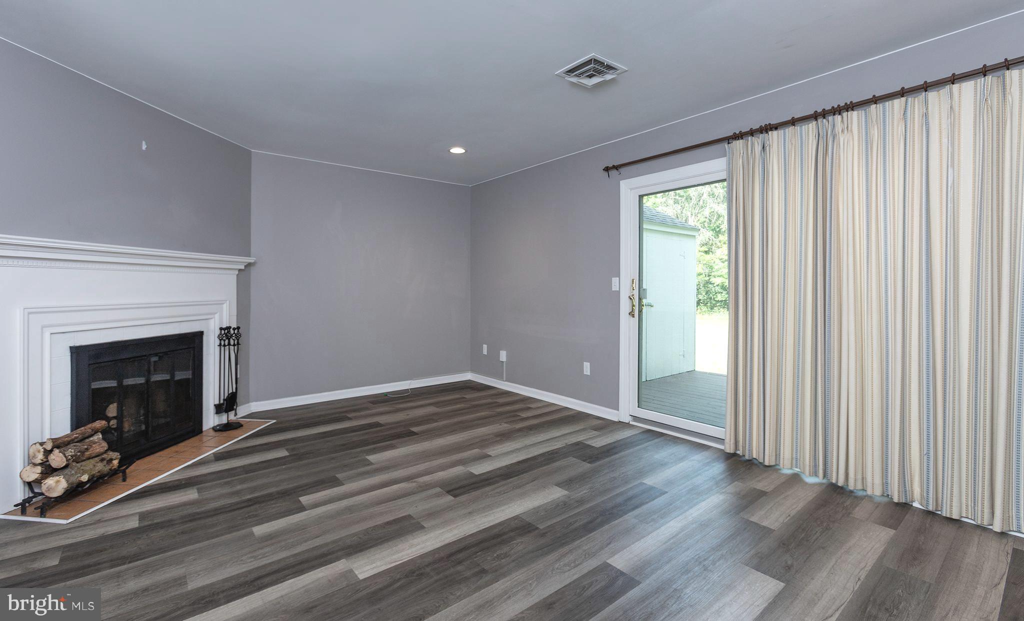 LIBERTY SQUARE - Residential
