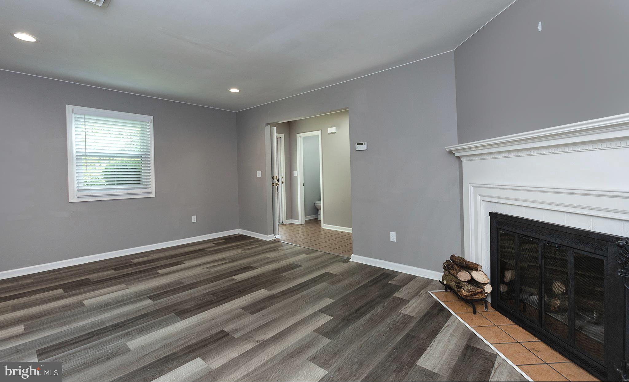 LIBERTY SQUARE - Residential