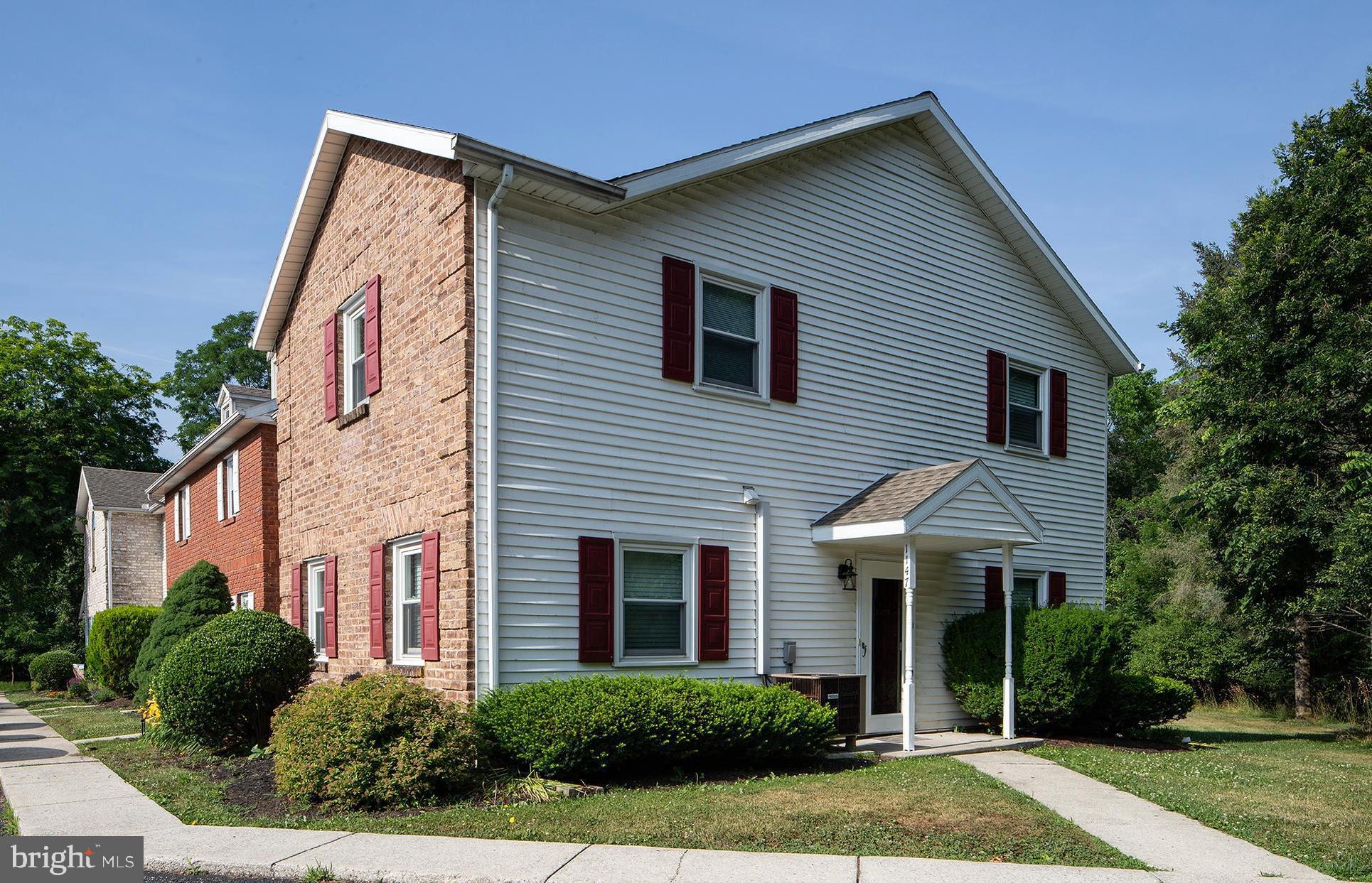 LIBERTY SQUARE - Residential