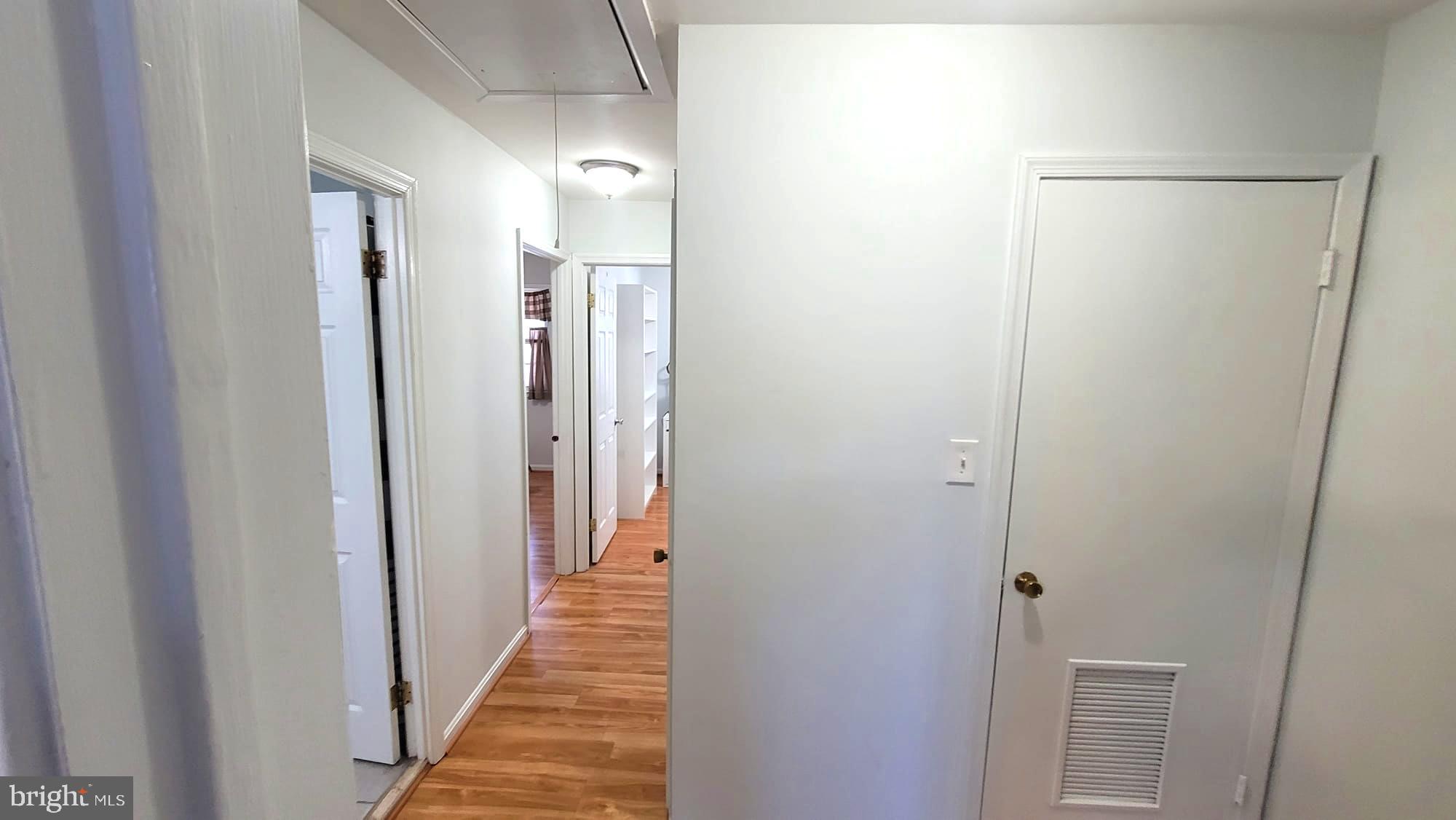 KEENE  MILL WOODS - Residential