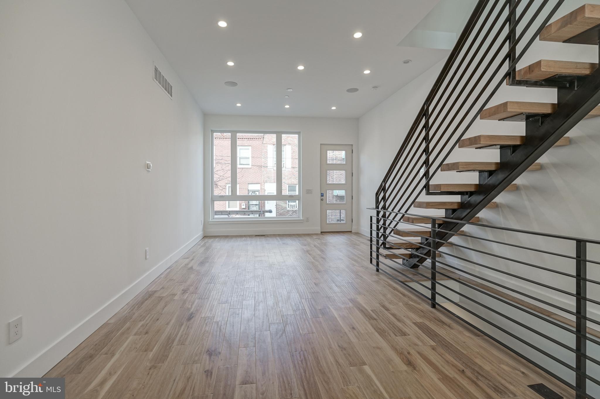 POINT BREEZE - Residential