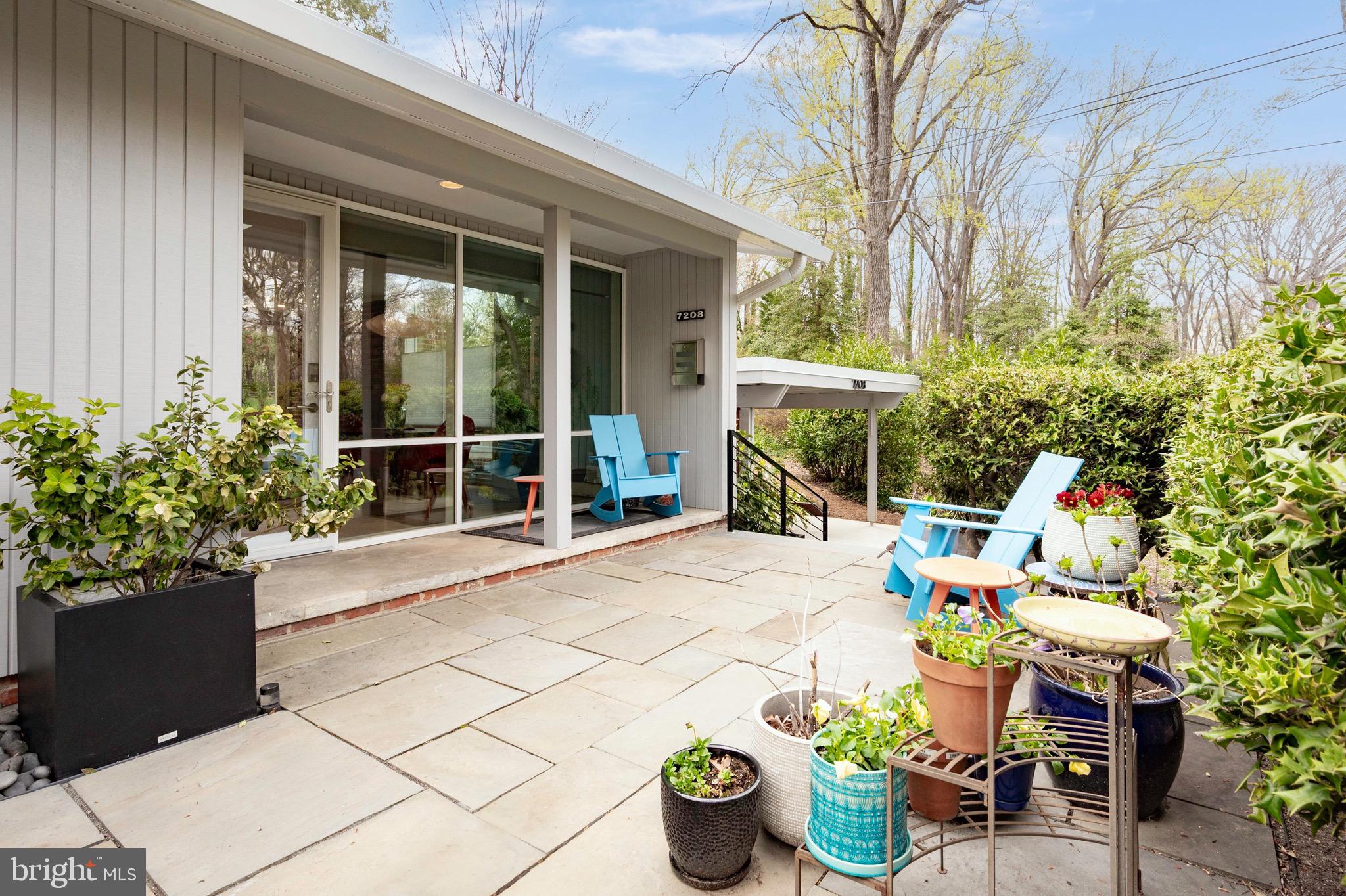 HOLLIN HILLS - Residential