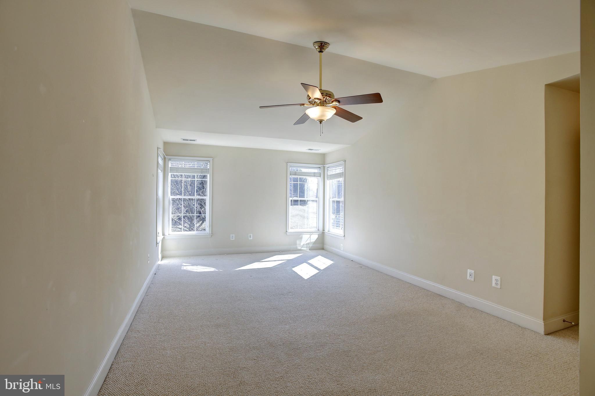 BELMONT LAND BAY - Residential Lease