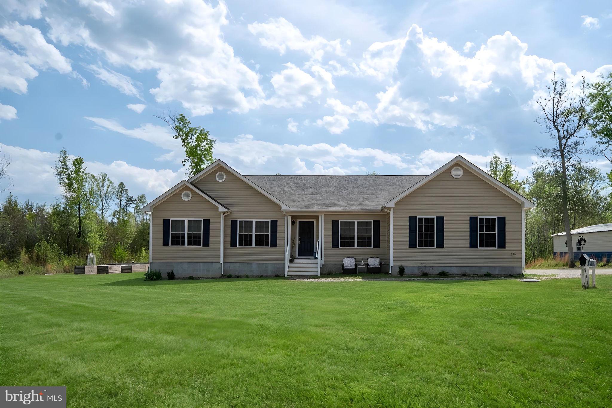 EQUESTRIAN LANDING - Residential