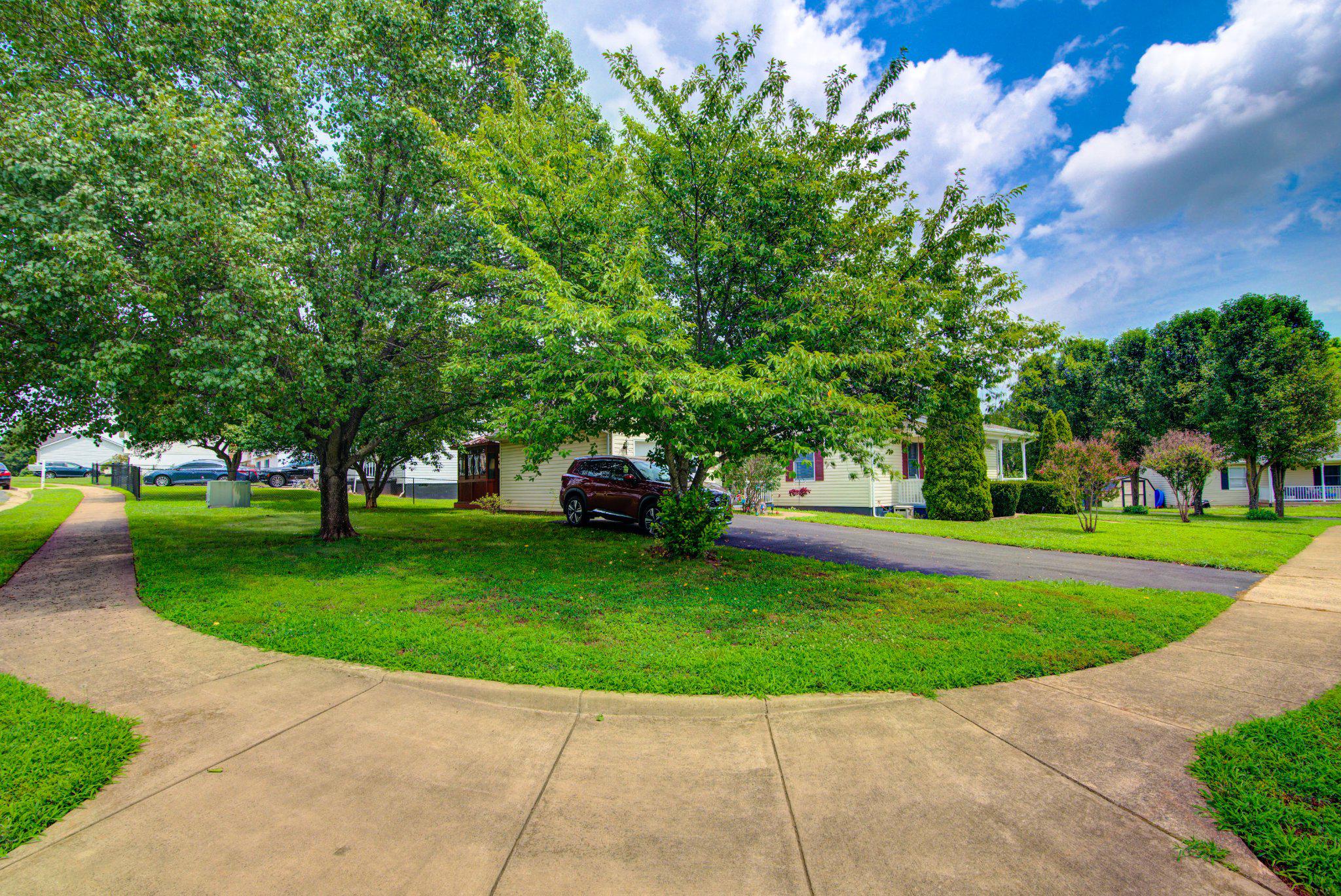 LEES GLEN - Residential