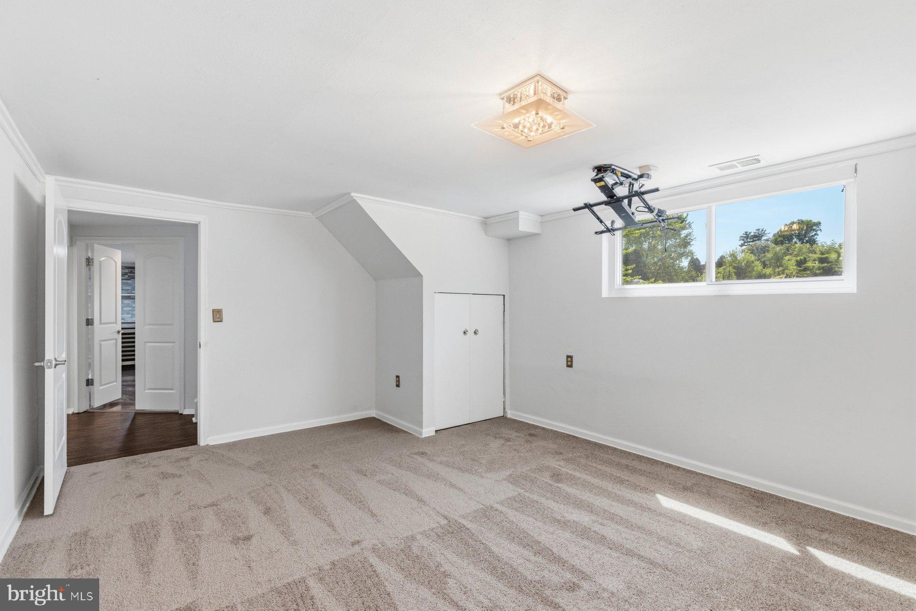 SCOTTS HILL - Residential