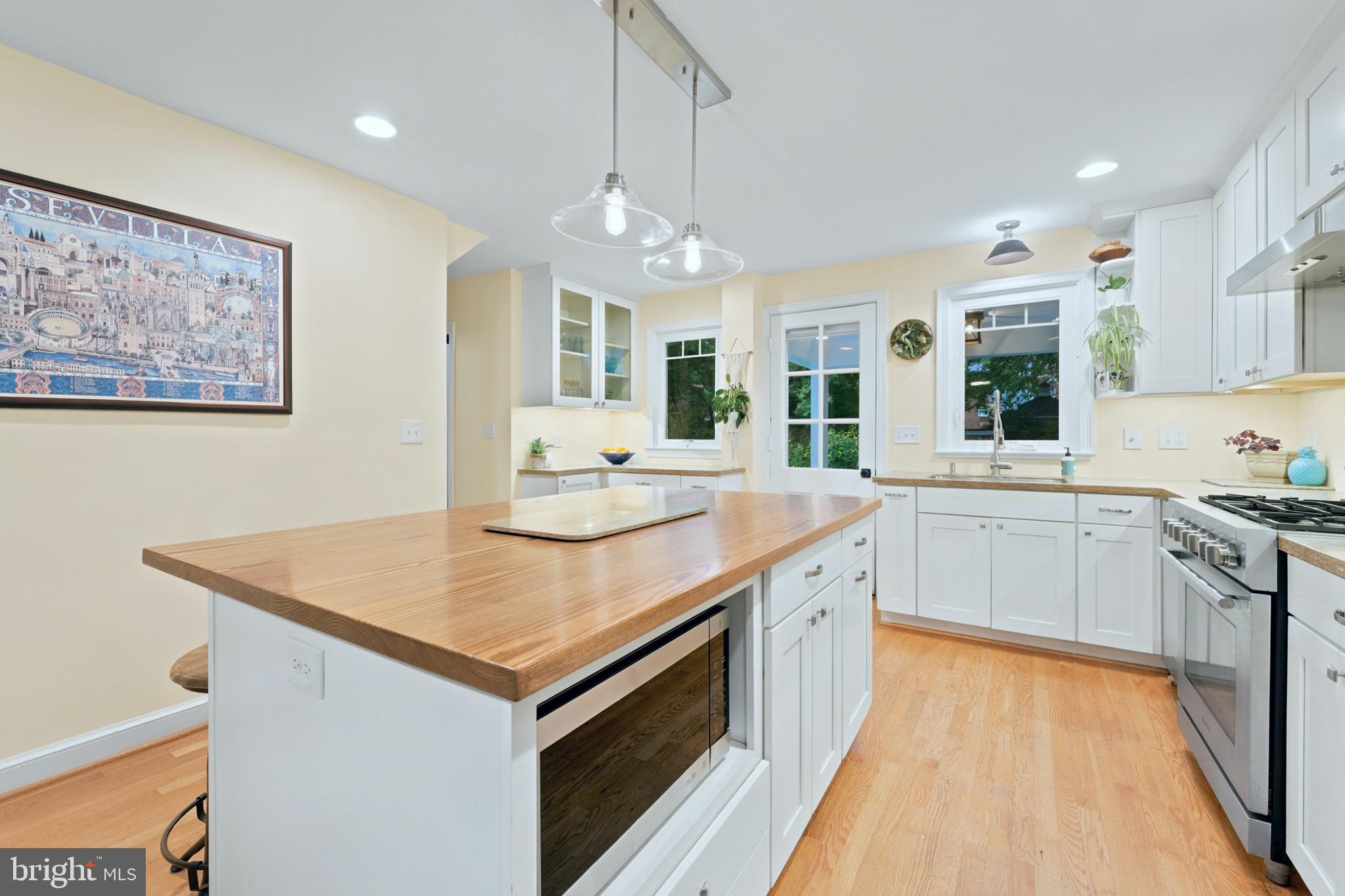 HIGHLAND VIEW - Residential