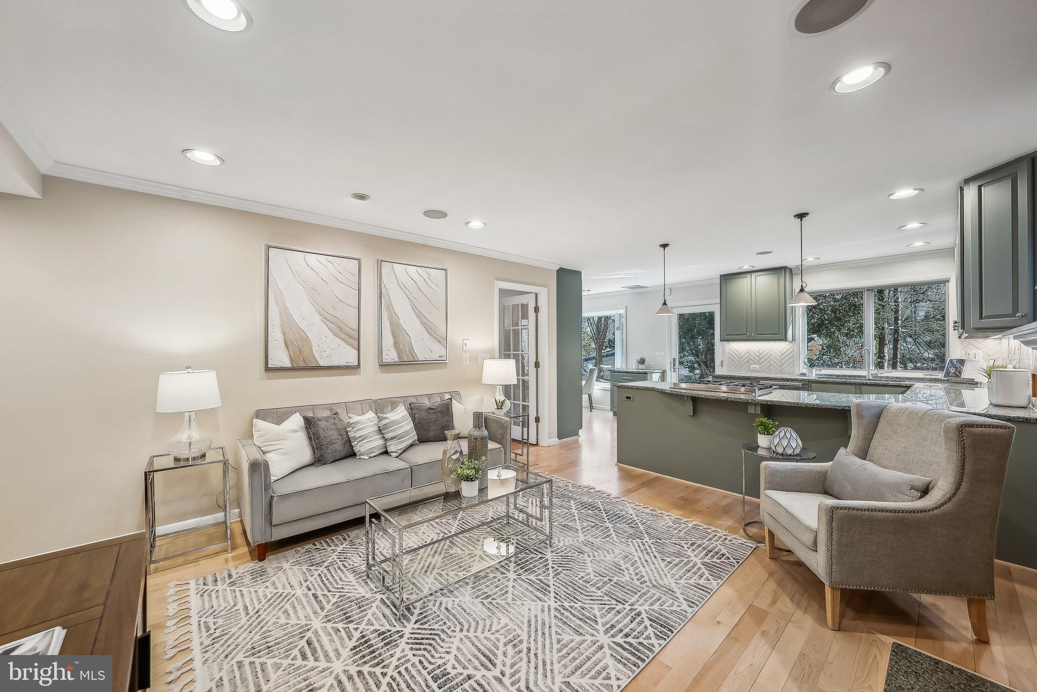 CHAIN BRIDGE HEIGHTS - Residential