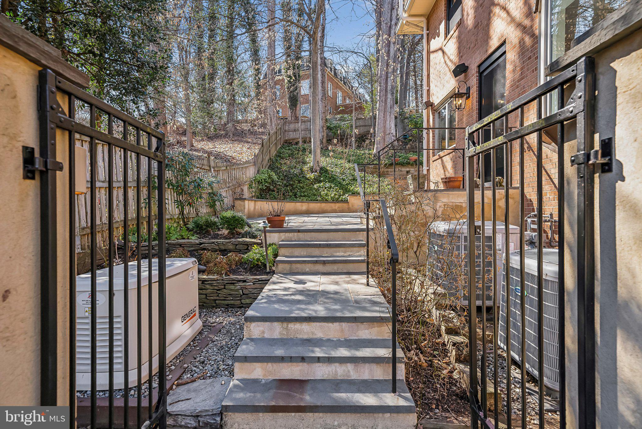 CHAIN BRIDGE HEIGHTS - Residential