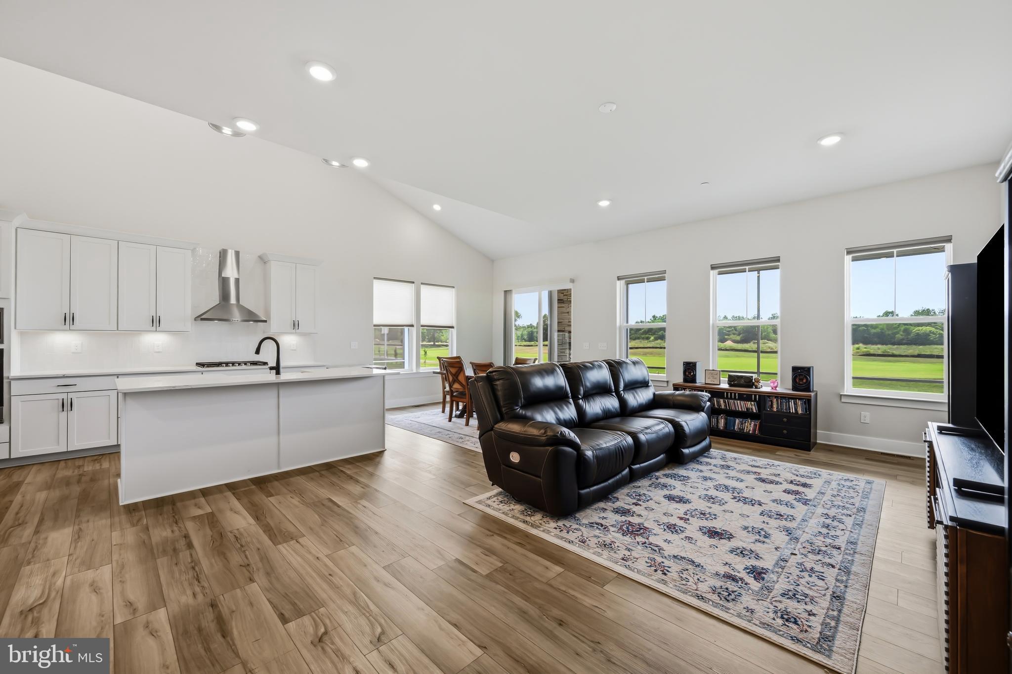 RIVER MARSH - Residential