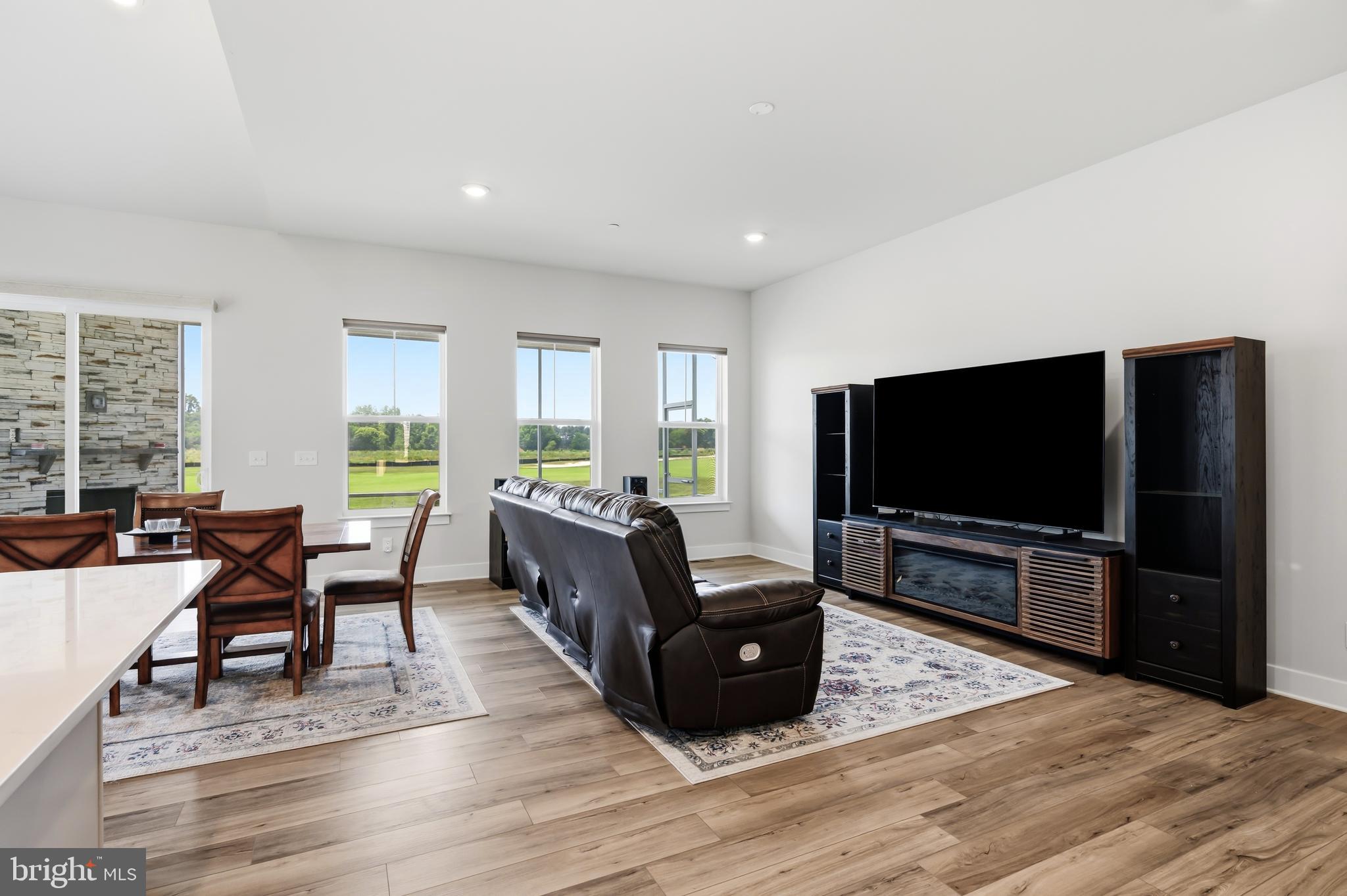 RIVER MARSH - Residential