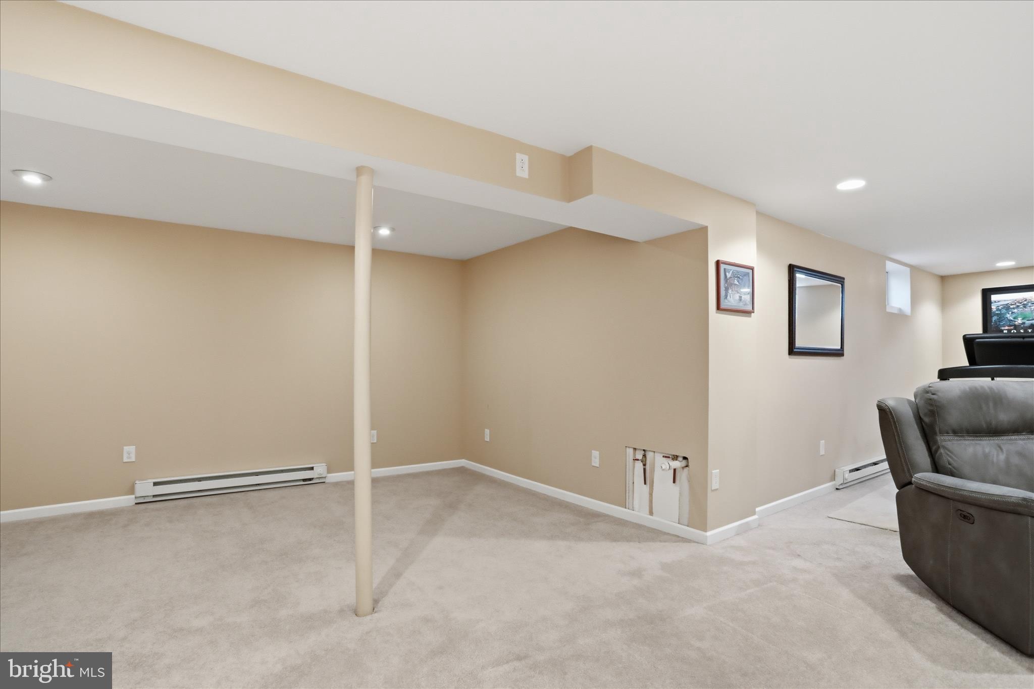CRESTVIEW - Residential