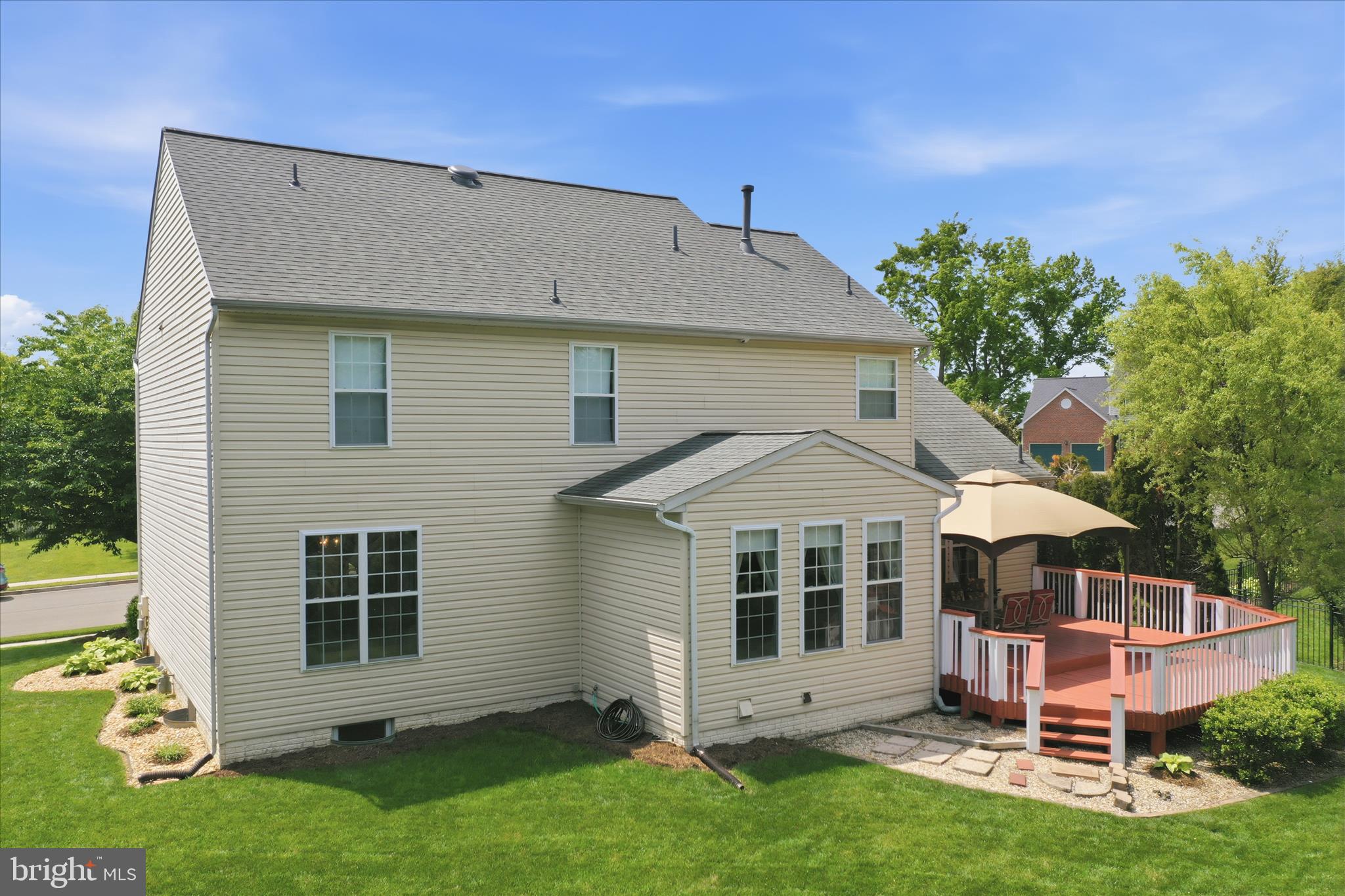 CRESTVIEW - Residential