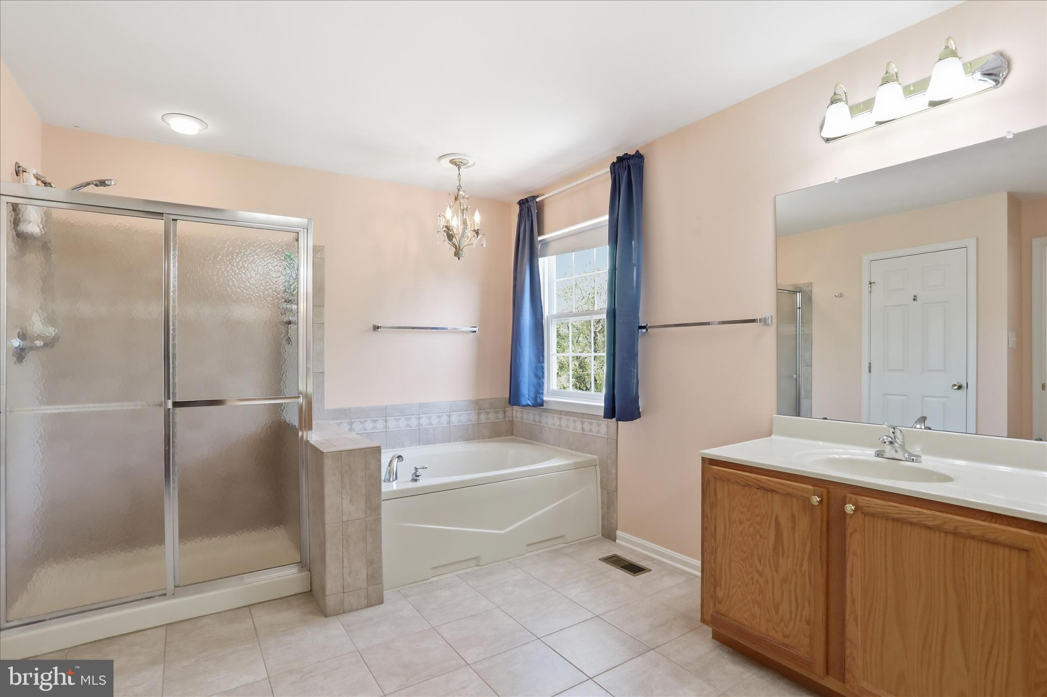 CRESTVIEW - Residential