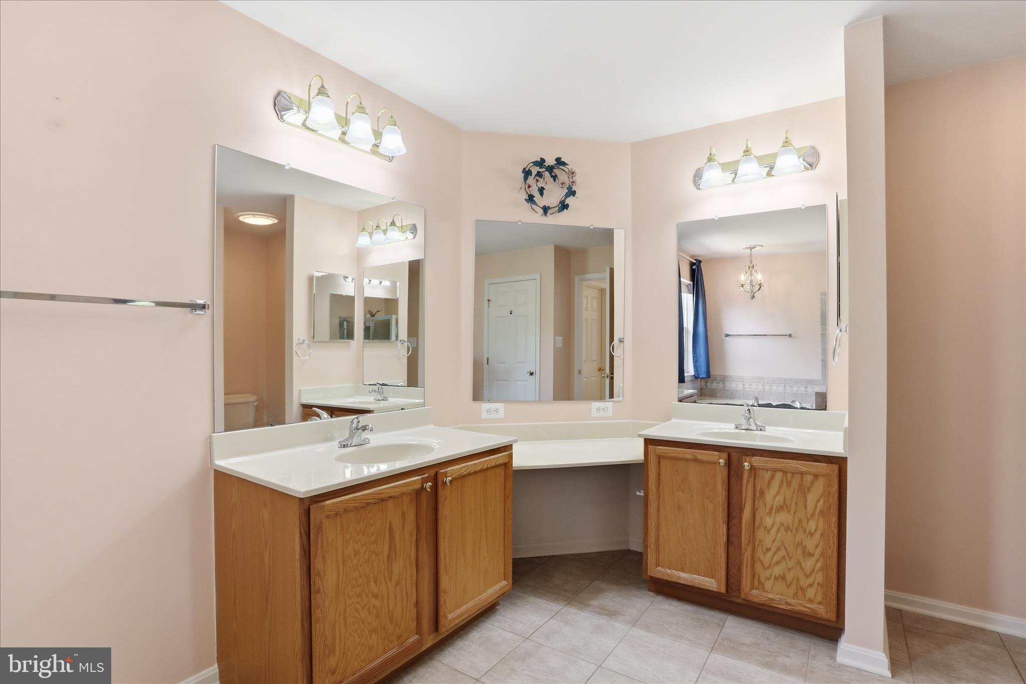 CRESTVIEW - Residential