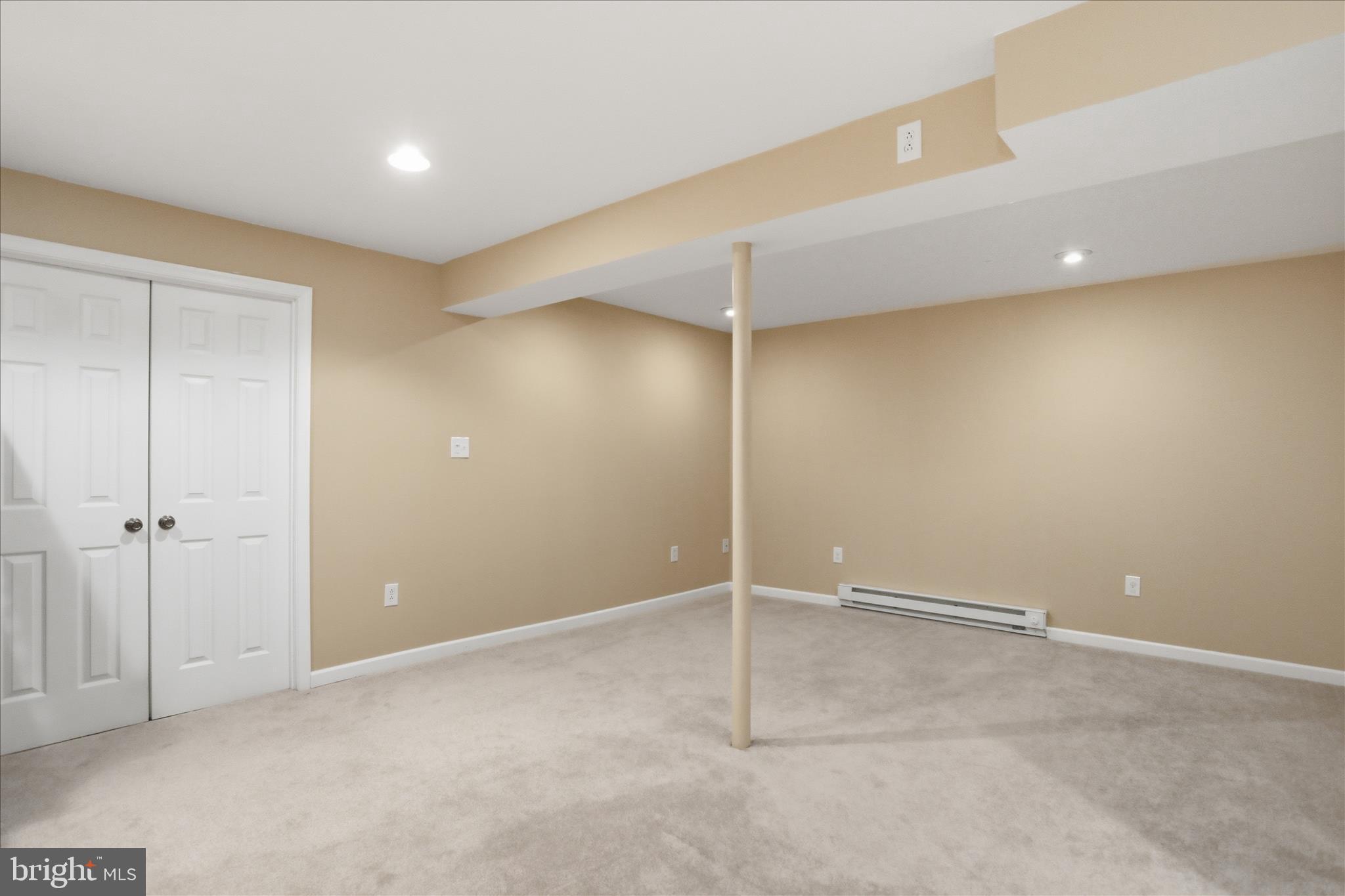 CRESTVIEW - Residential