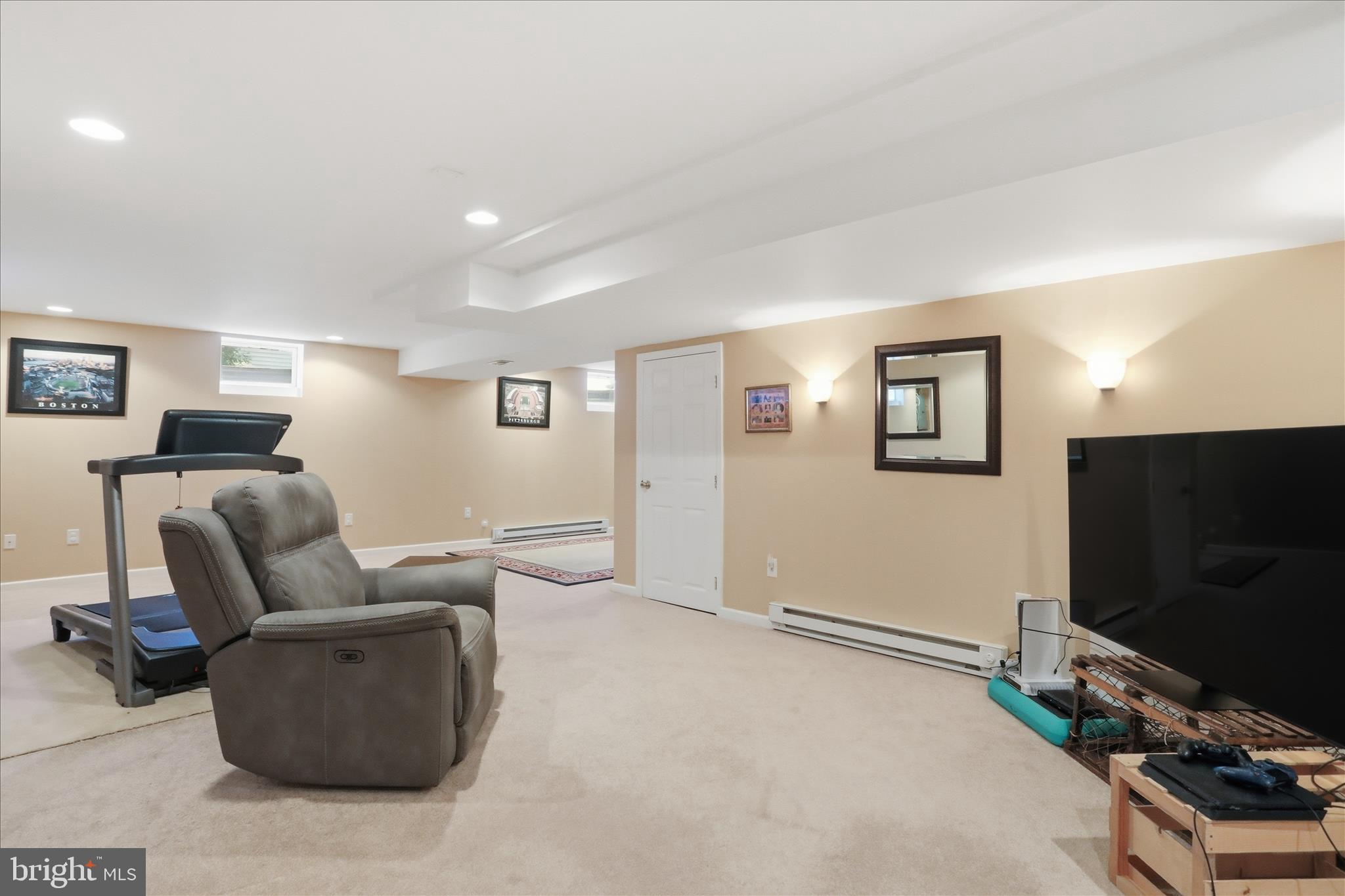 CRESTVIEW - Residential