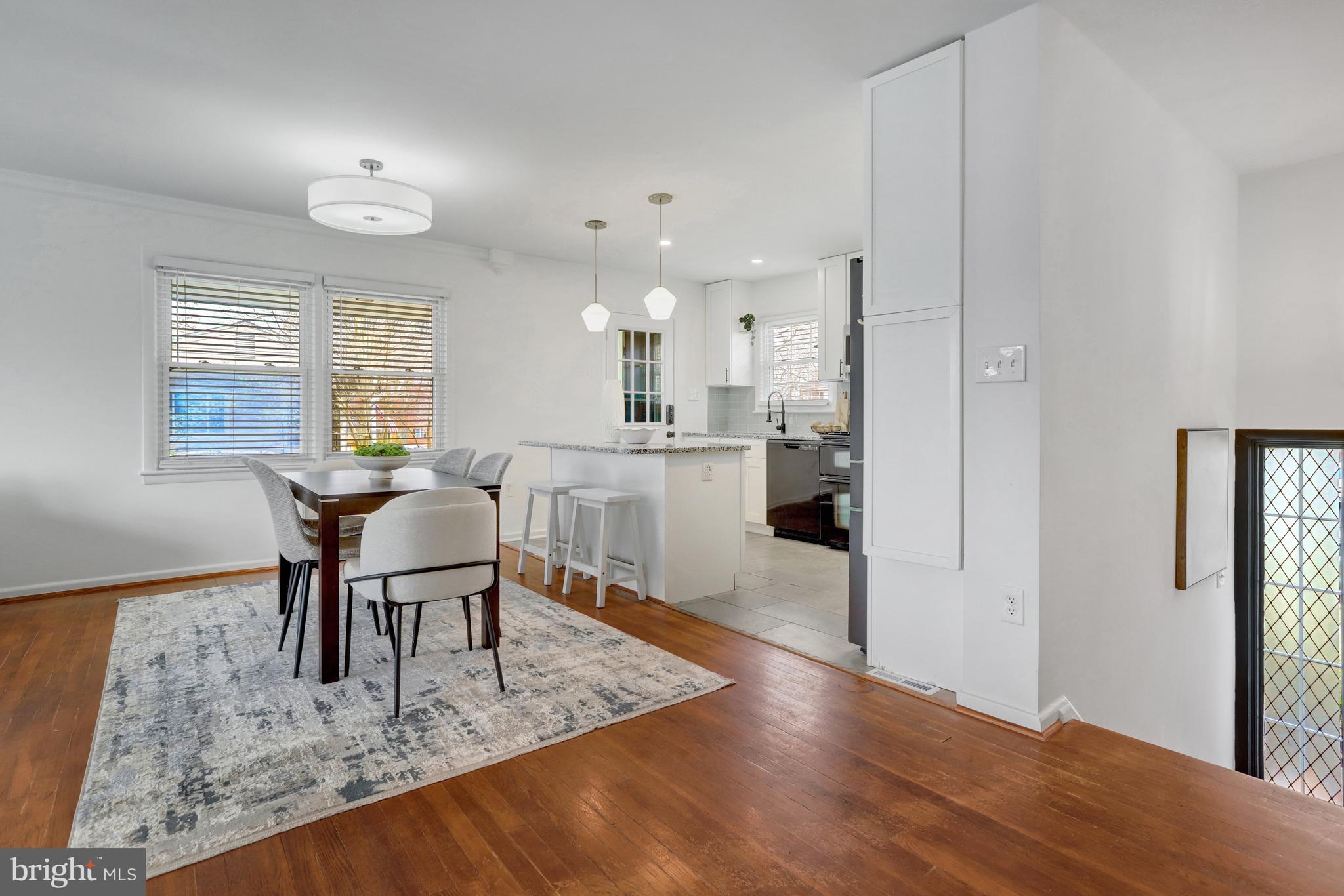 RIVERSIDE ESTATES - Residential