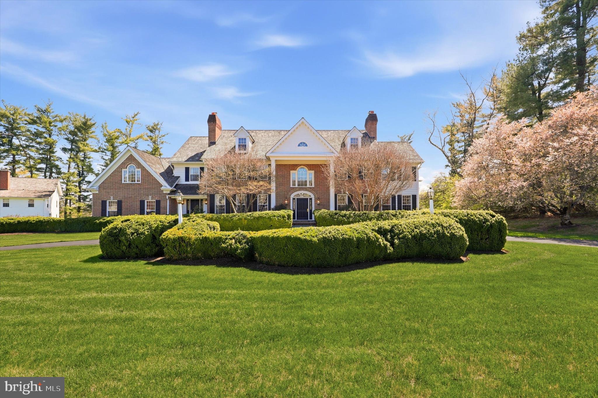 COUNTRY CLUB ESTS - Residential