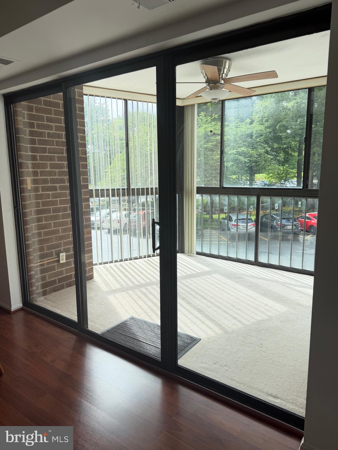 LEISURE WORLD - Residential