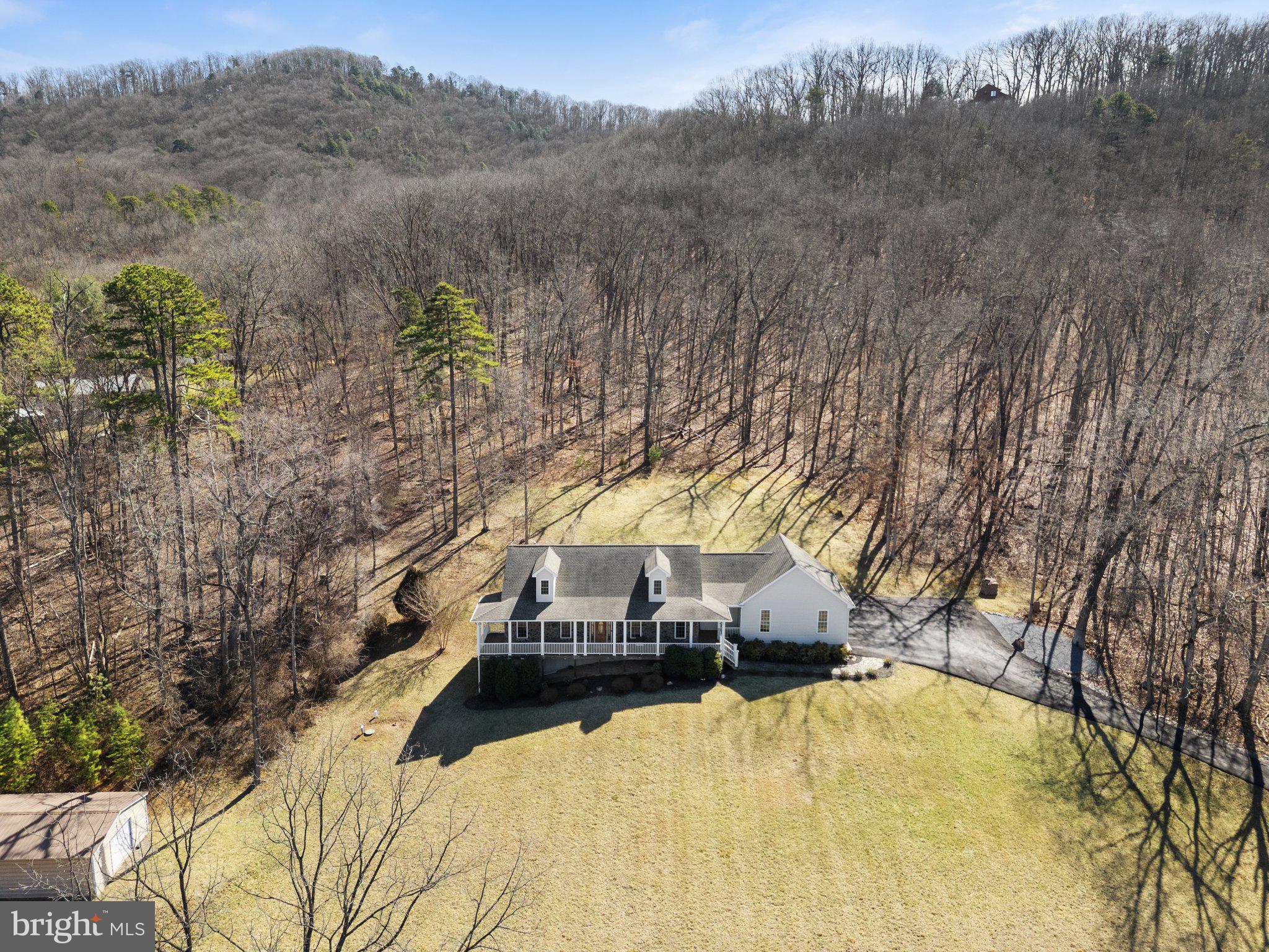 GIBSON BOTTOM - Residential