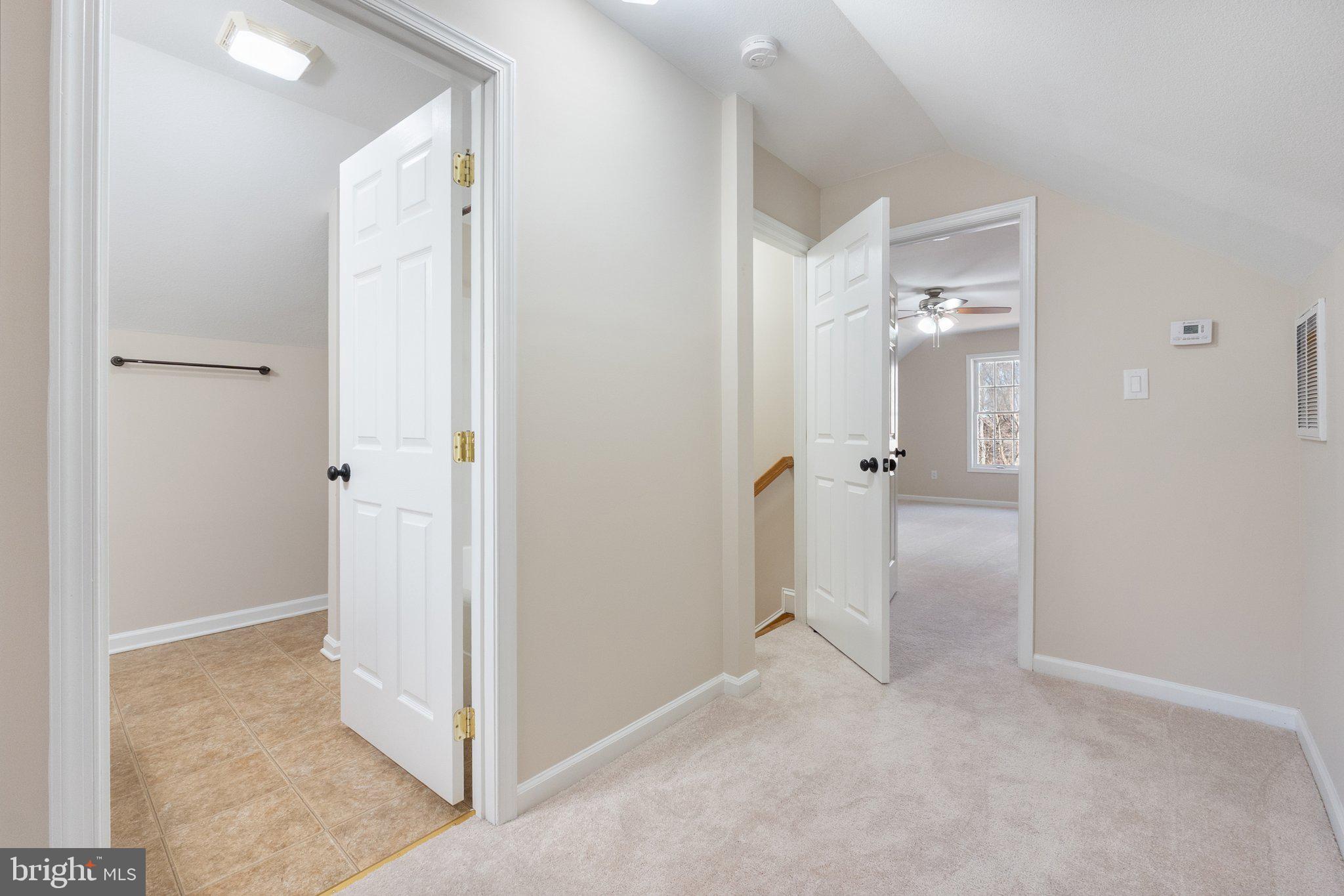 GIBSON BOTTOM - Residential