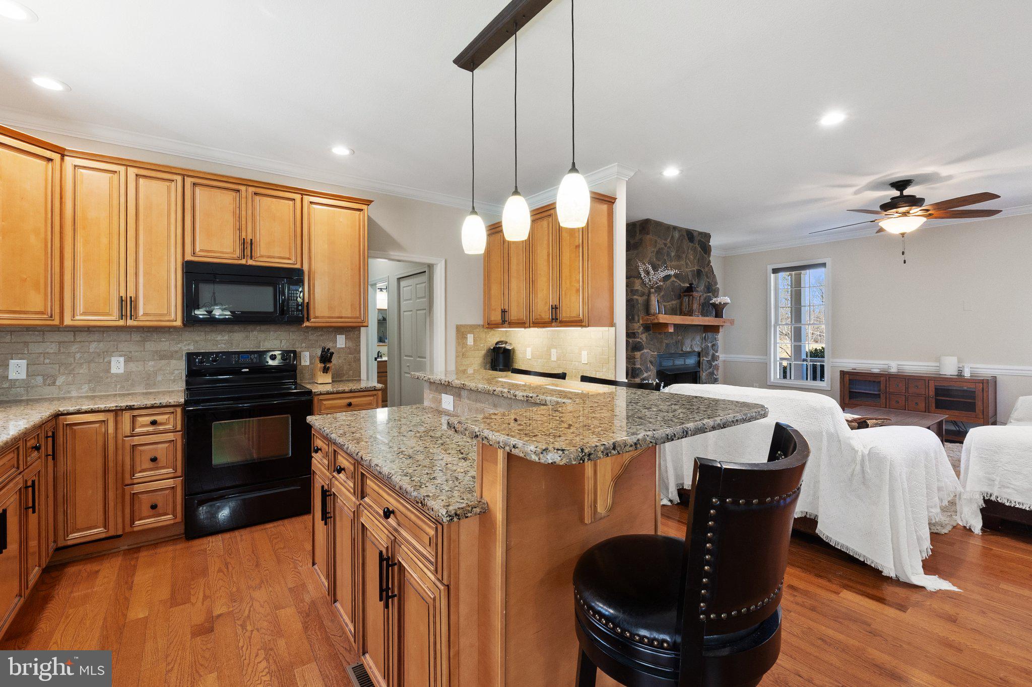 GIBSON BOTTOM - Residential